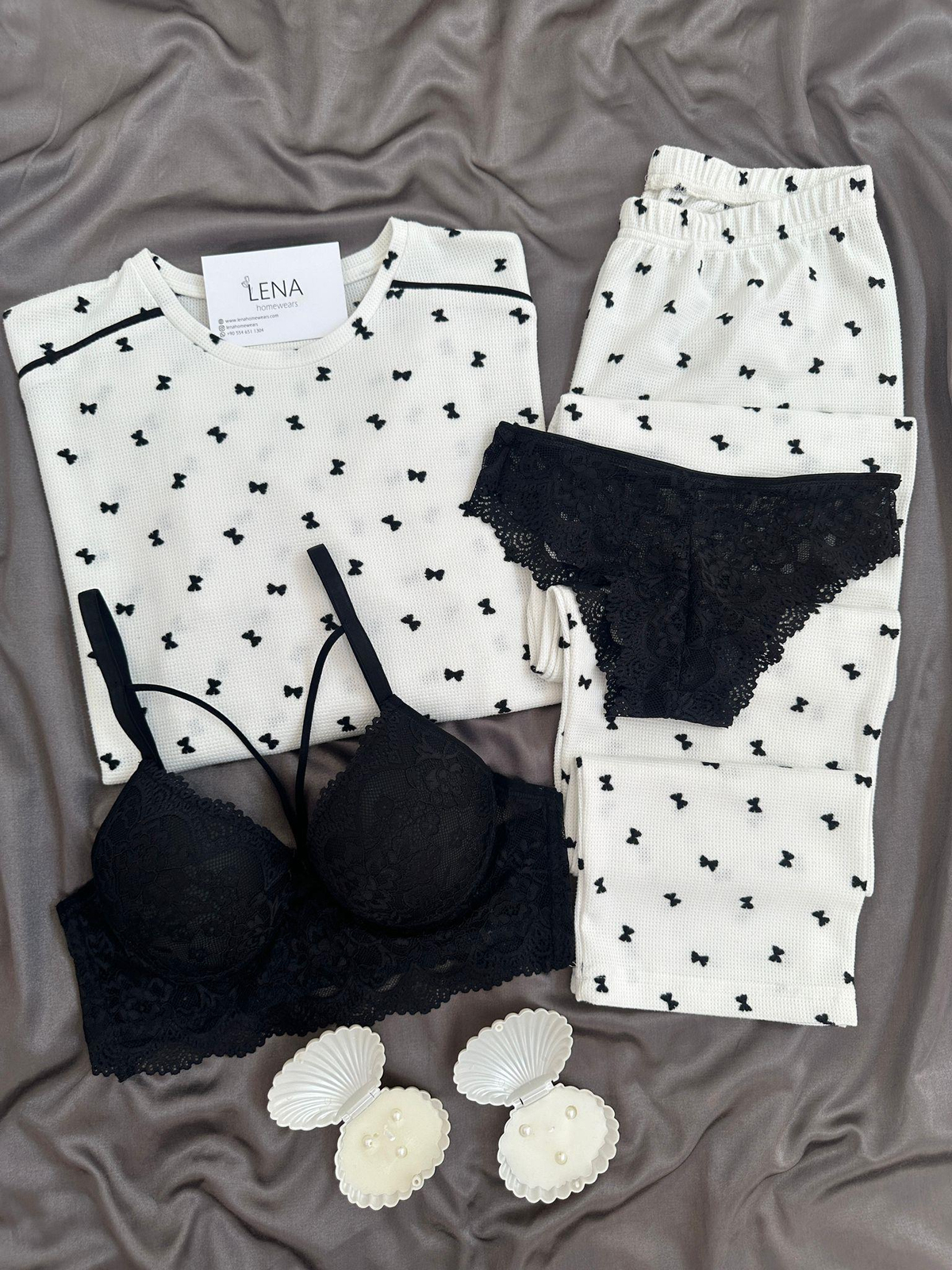 Drovse Fiyonk Desenli Dörtlü Pijama Seti