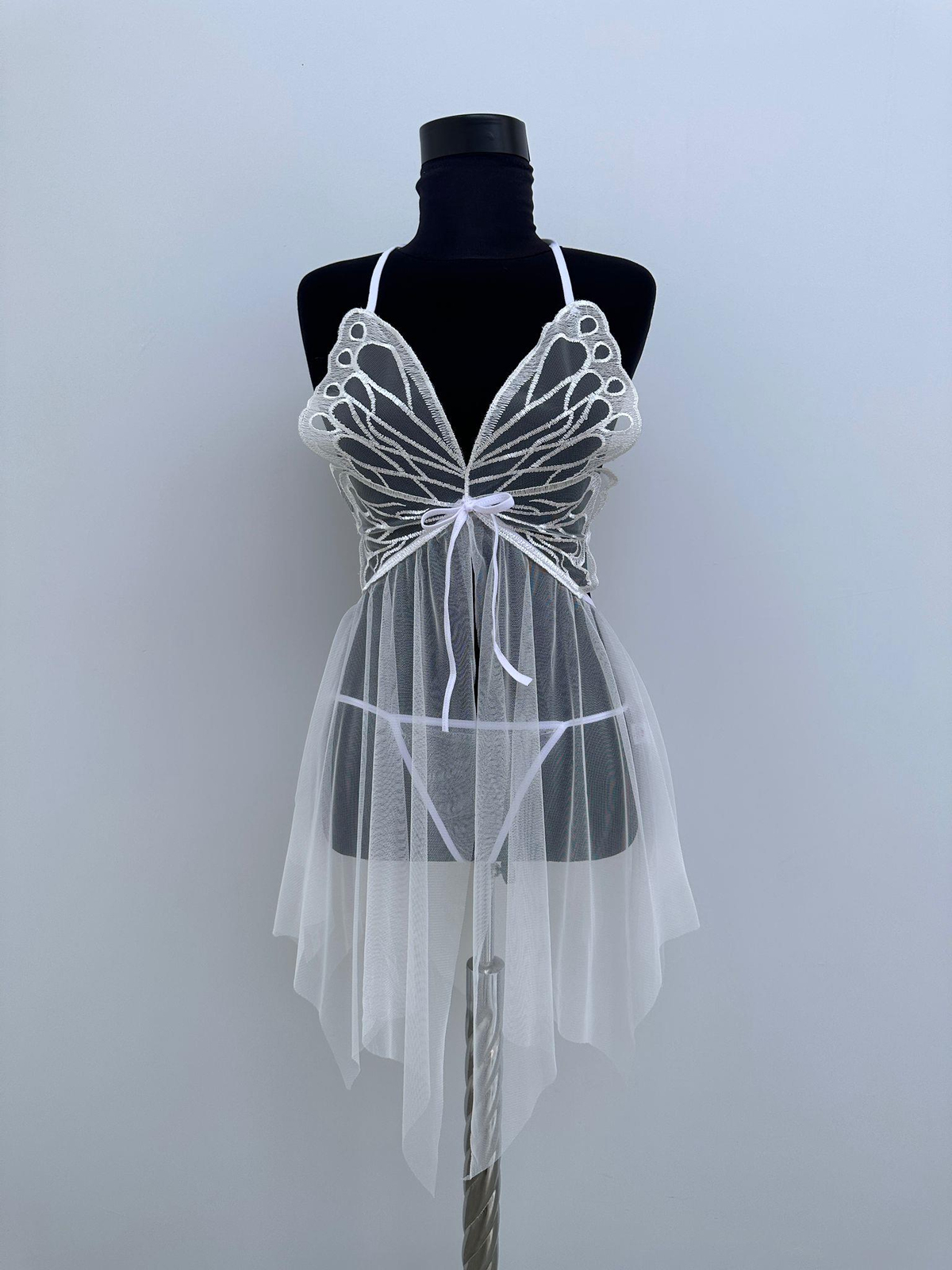 Ekru Kelebek Detaylı Fatnezi Gecelik