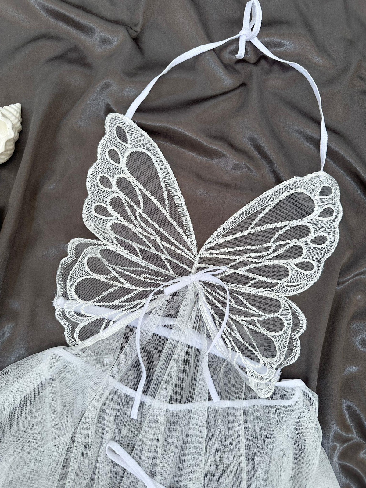 Ekru Kelebek Detaylı Fatnezi Gecelik