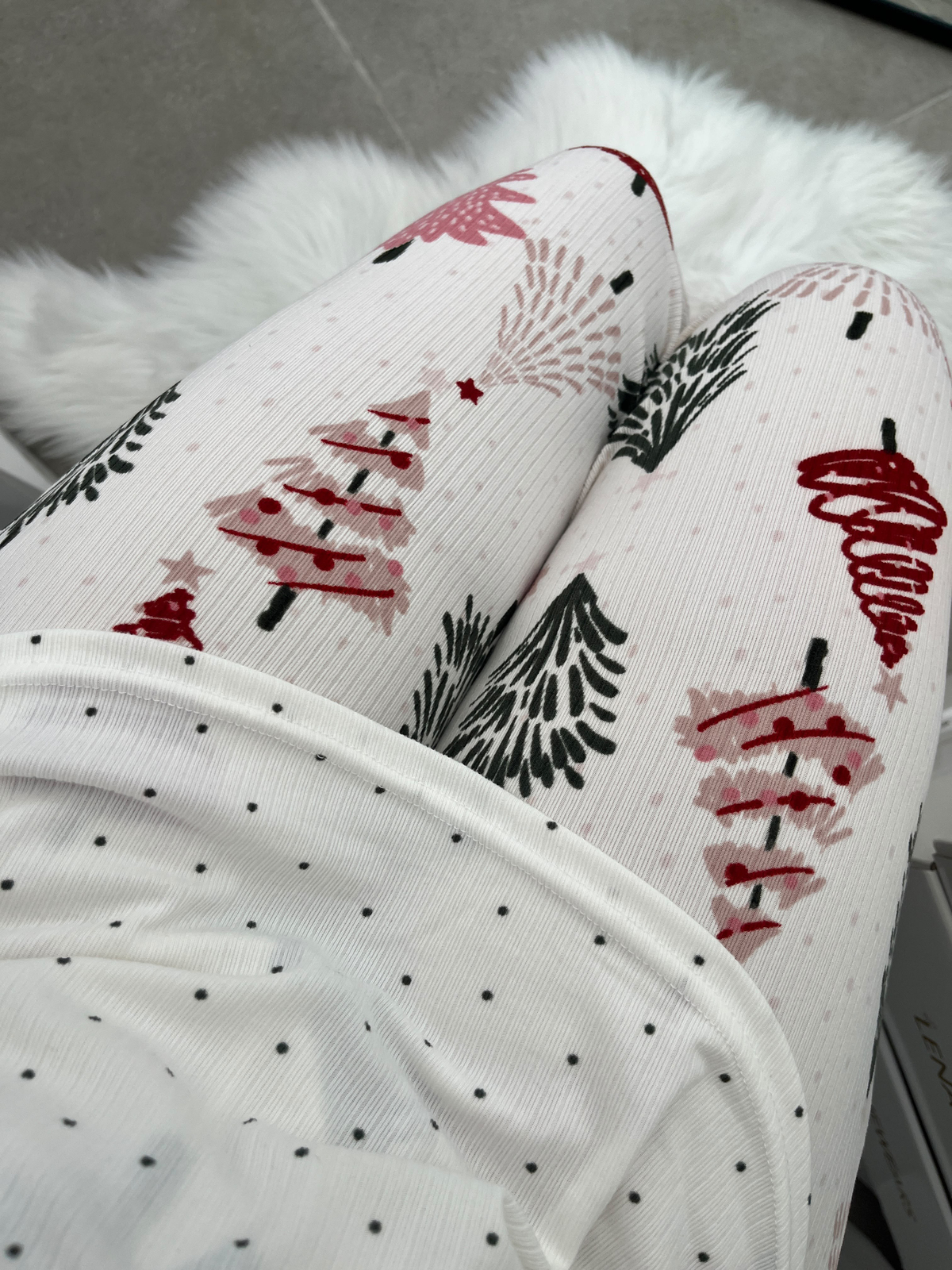 Ekru Yılbaşı Ağacı Desenli Berlin Pijama Takımı