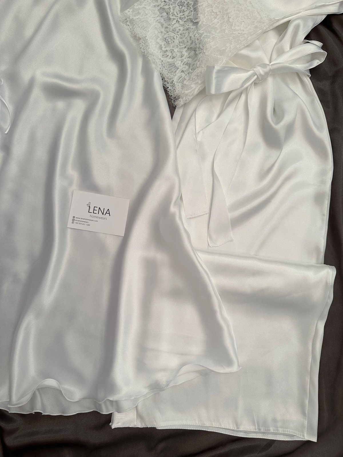 Enchante Lüks Dantelli Yırtmaçlı Uzun Gecelik & Sabahlık 