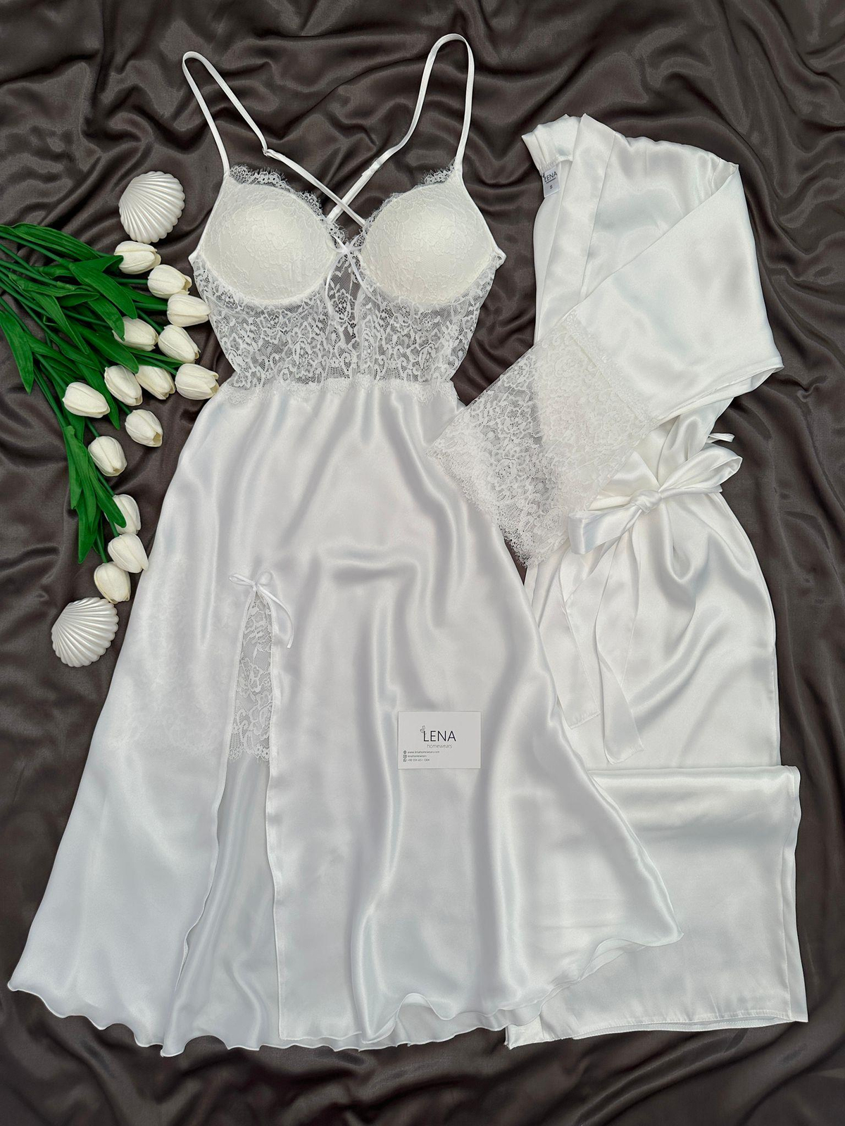 Enchante Lüks Dantelli Yırtmaçlı Uzun Gecelik & Sabahlık 