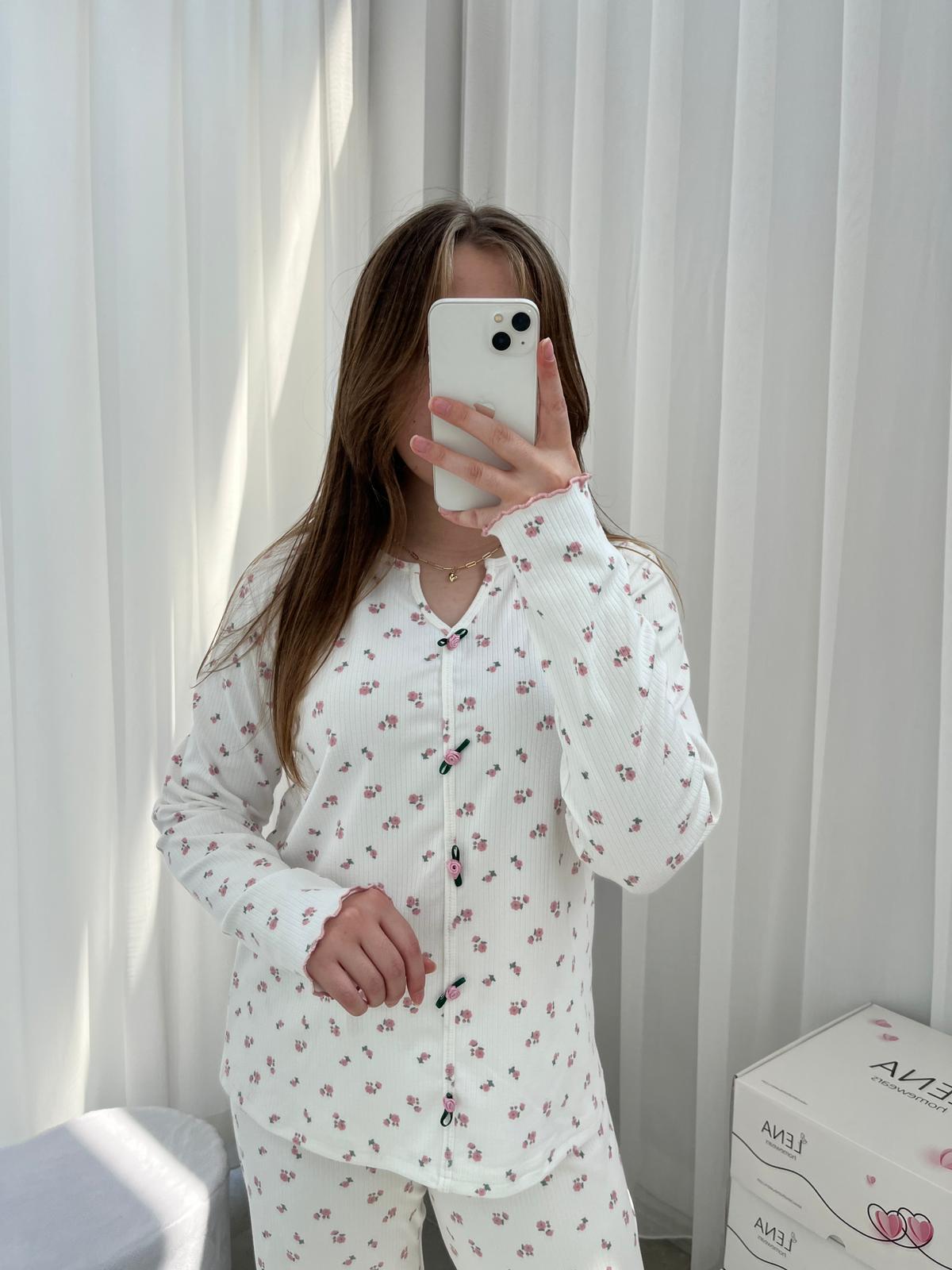 Flowy Çiçek Desenli Dörtlü Pijama Seti
