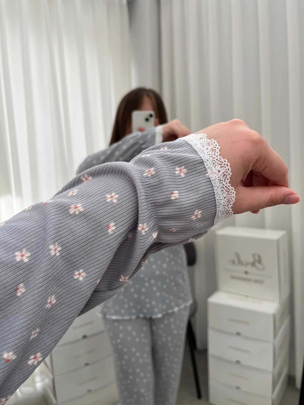 Gri Mini Papatya Uzun Kollu Berlin Pijama Takımı