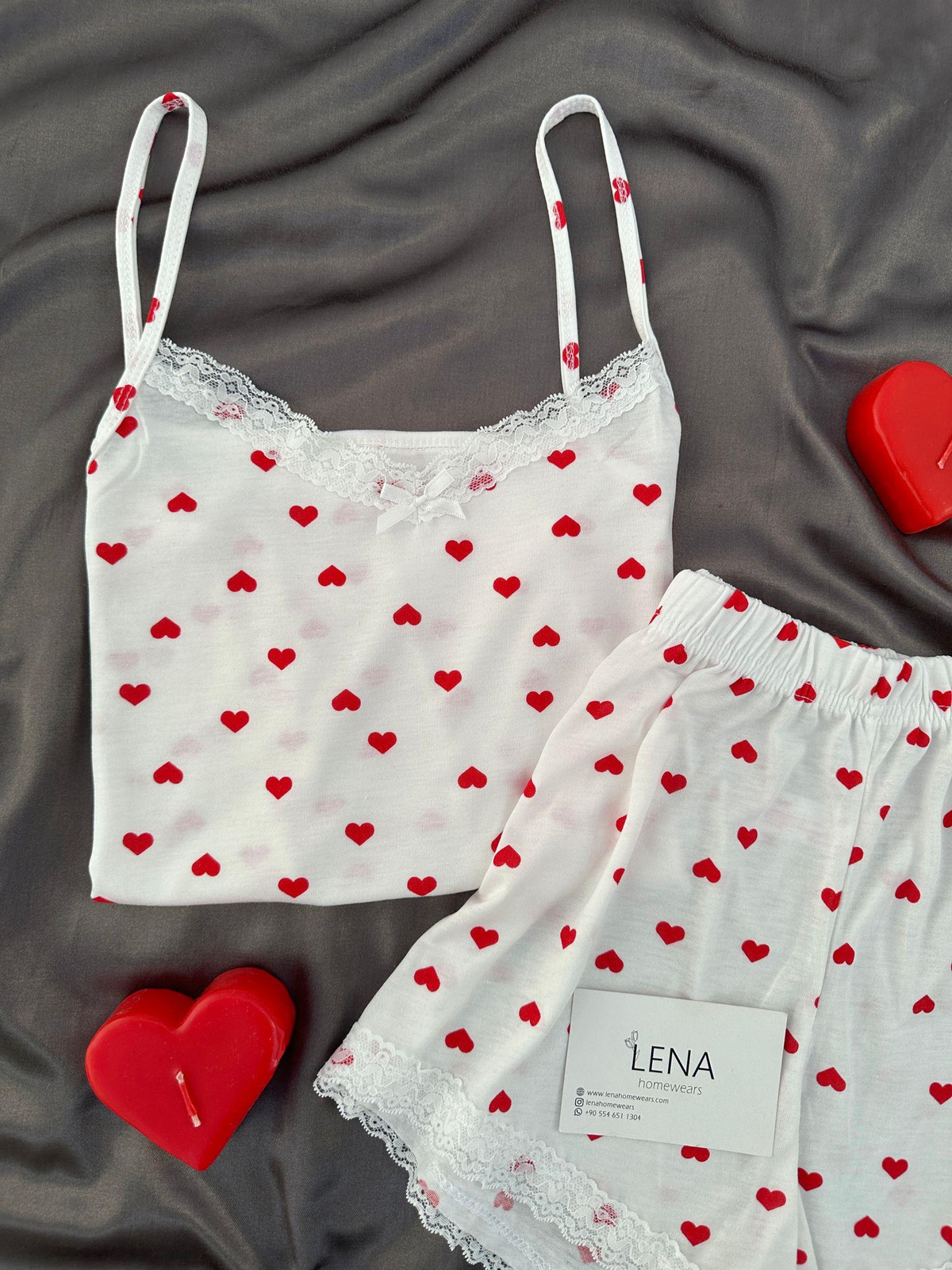 Kırmızı Love Kalplı Şortlu Pijama Takımı  