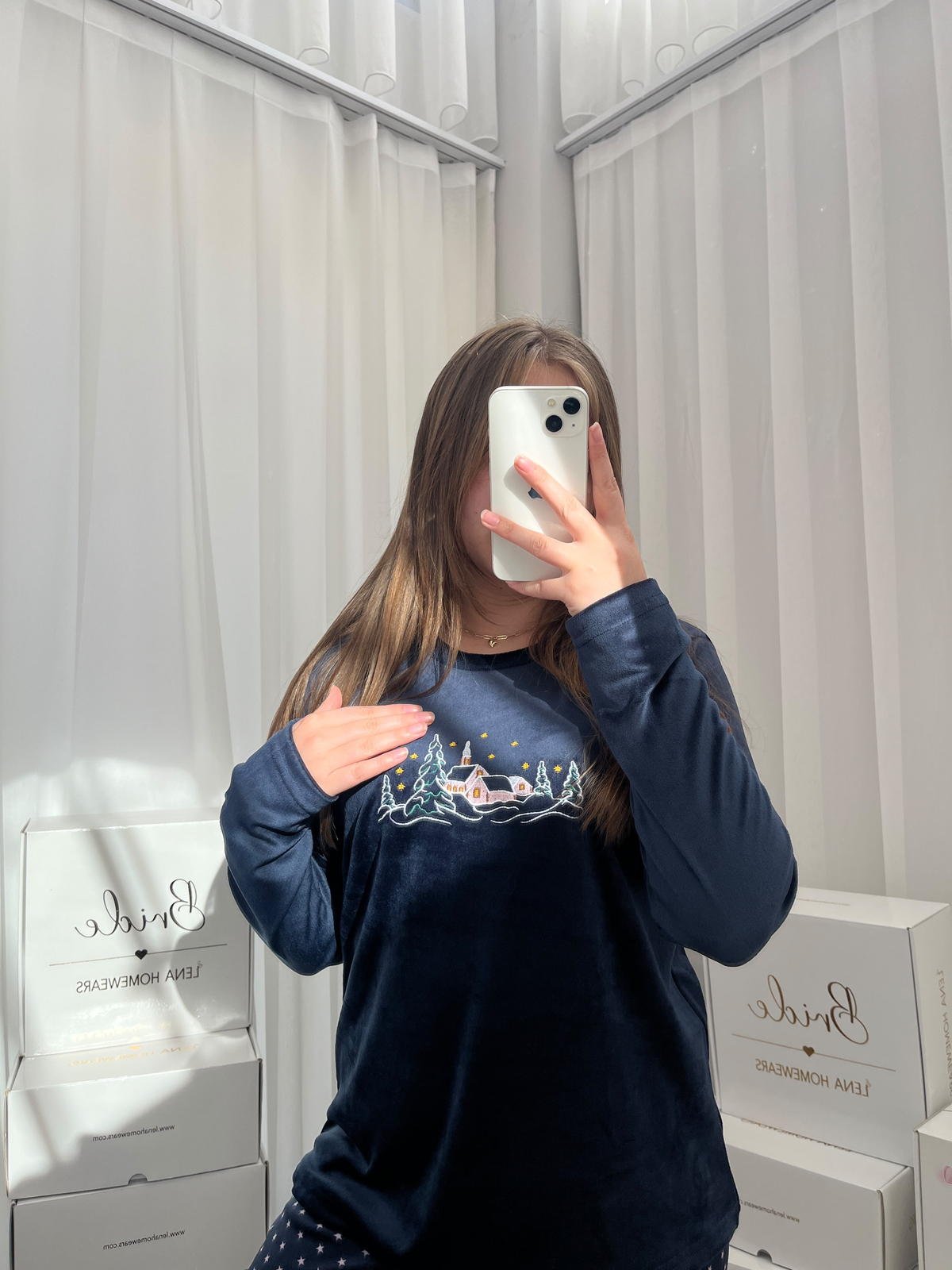 Lacivert İşlemeli 4'lü Fransız Kadife Pijama Takımı