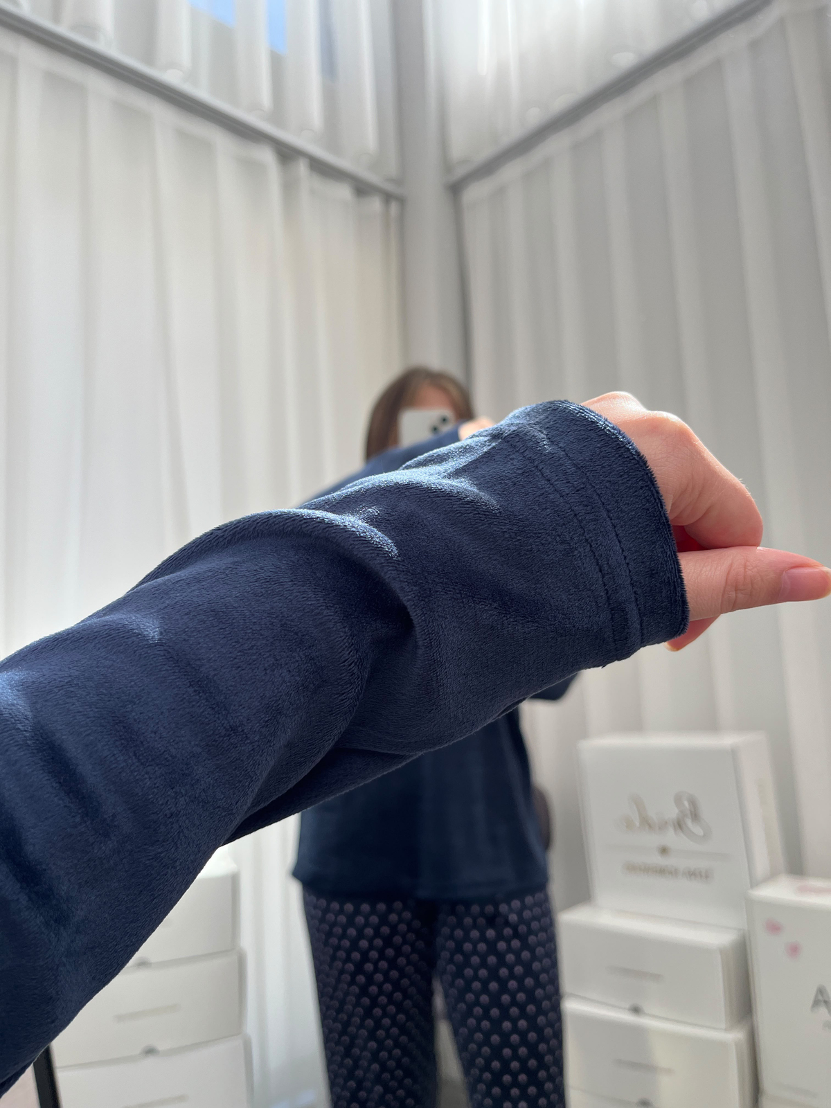 Lacivert İşlemeli 4'lü Fransız Kadife Pijama Takımı