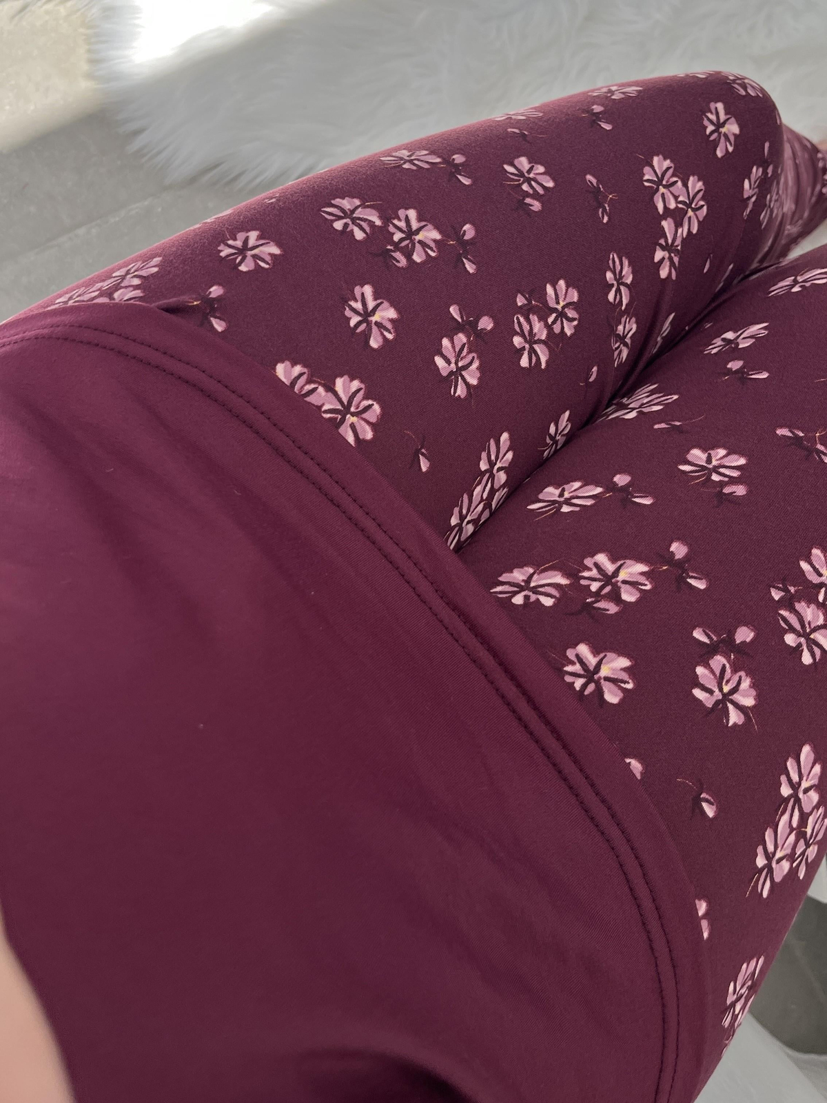 Mürdüm Çiçek Desenli Sofya Pijama Takımı