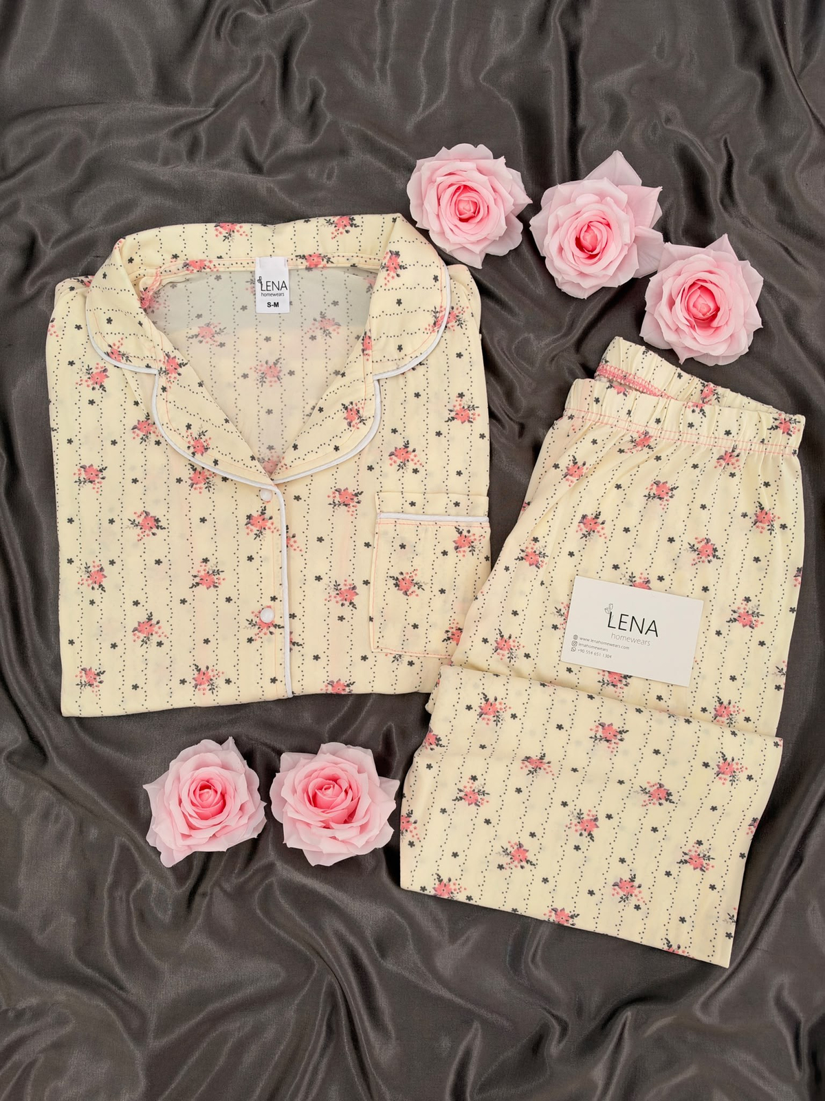 Pembe Çiçek Desenli Ekru Milan Uzun Kollu Pijama Takımı