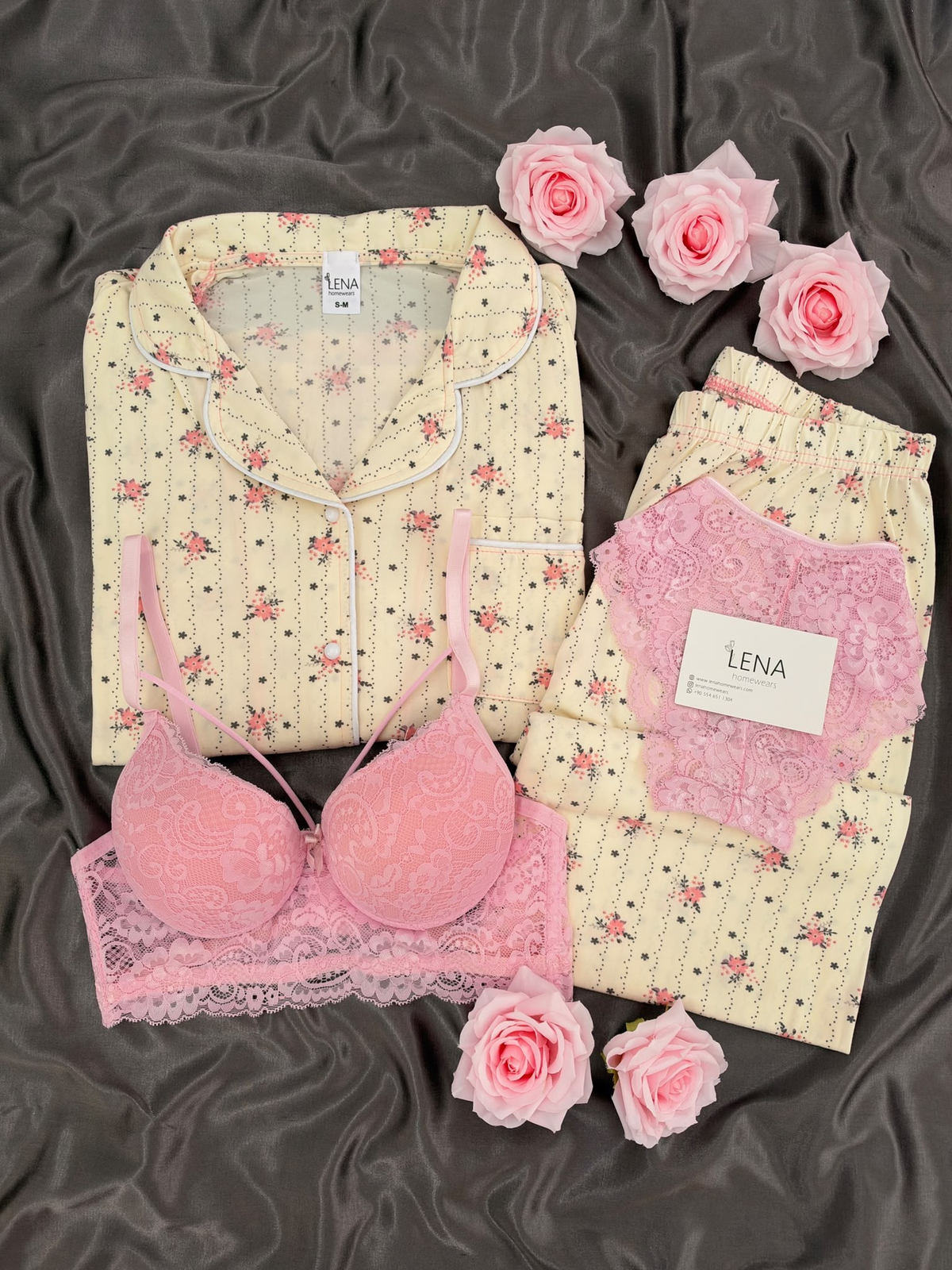 Pembe Çiçek Desenli Ekru Milan Uzun Kollu 4'lü Pijama Takımı