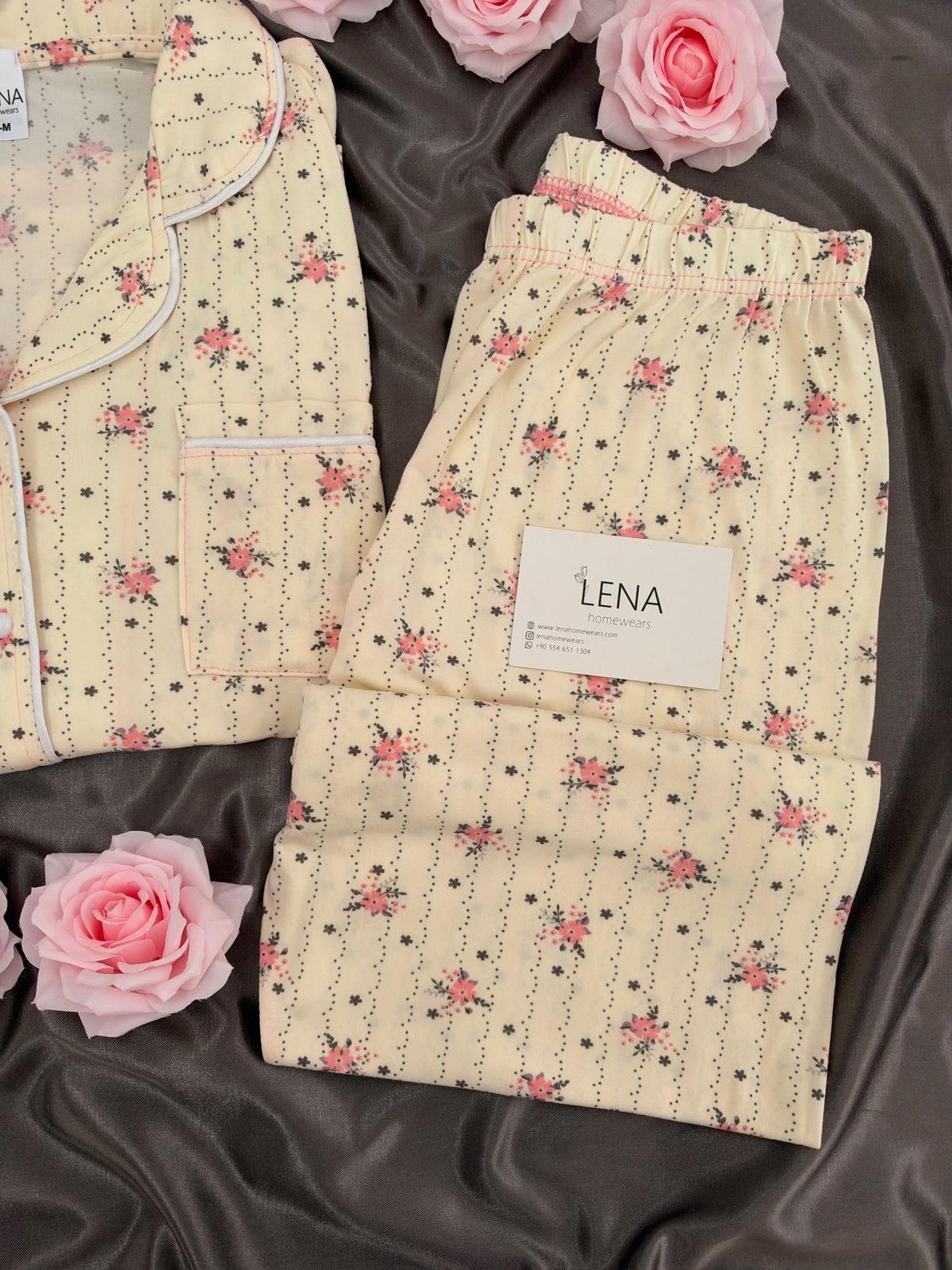 Pembe Çiçek Desenli Ekru Milan Uzun Kollu Pijama Takımı