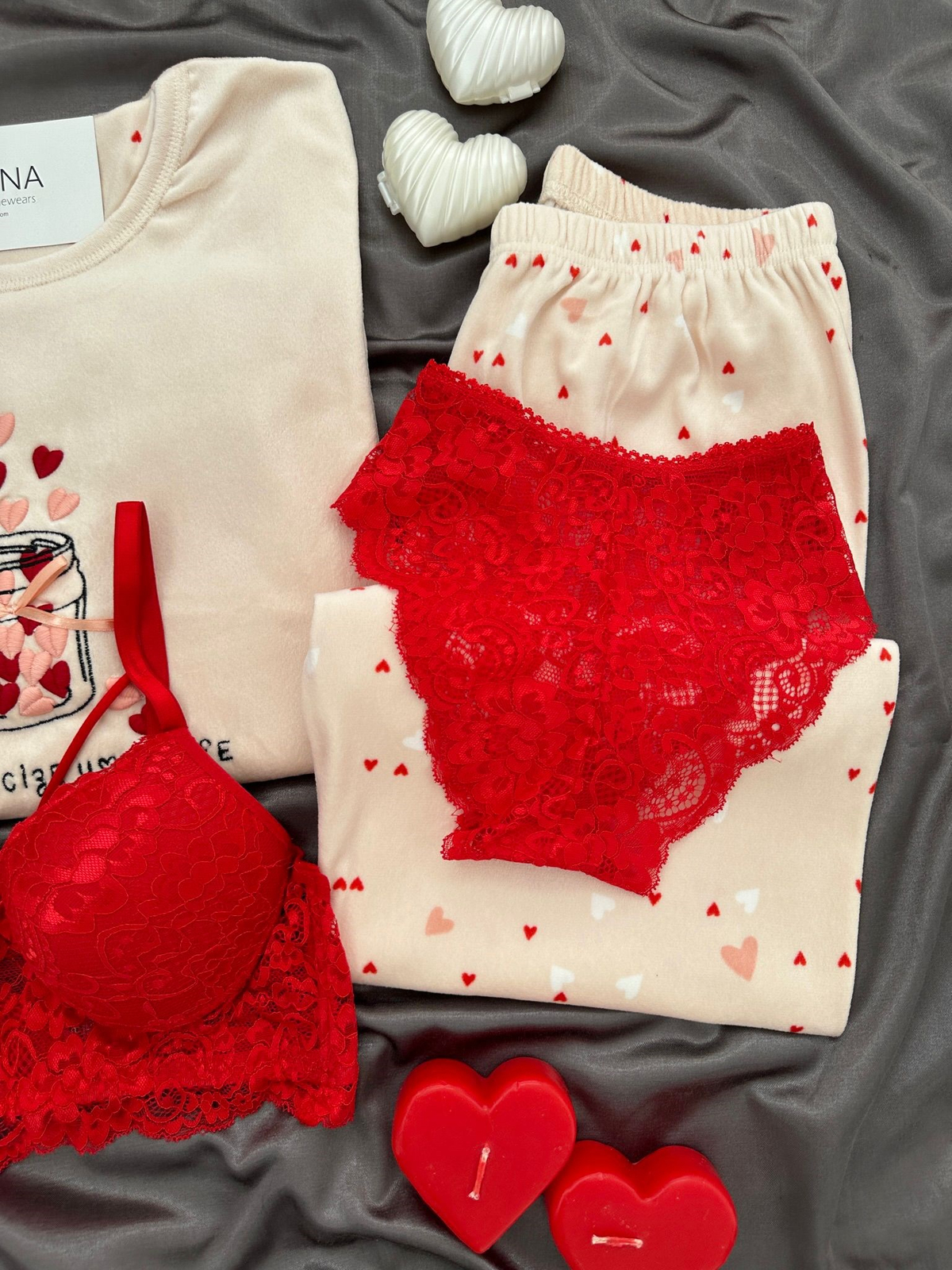 Pudra Kalp Desenli 4'lü Fransız Kadife Pijama Takımı
