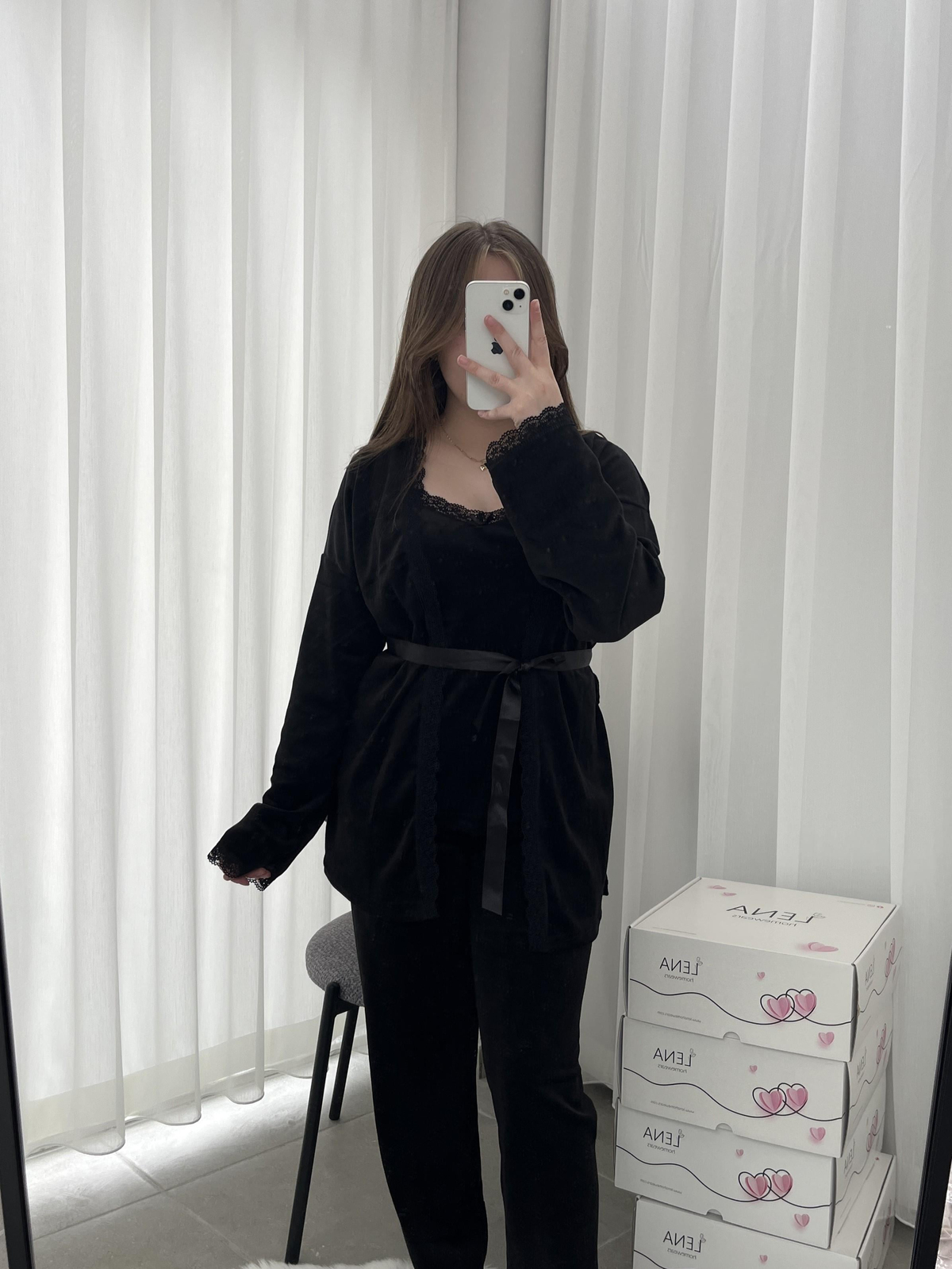 Siyah Kadife Sabahlıklı Kadın Pijama Takımı
