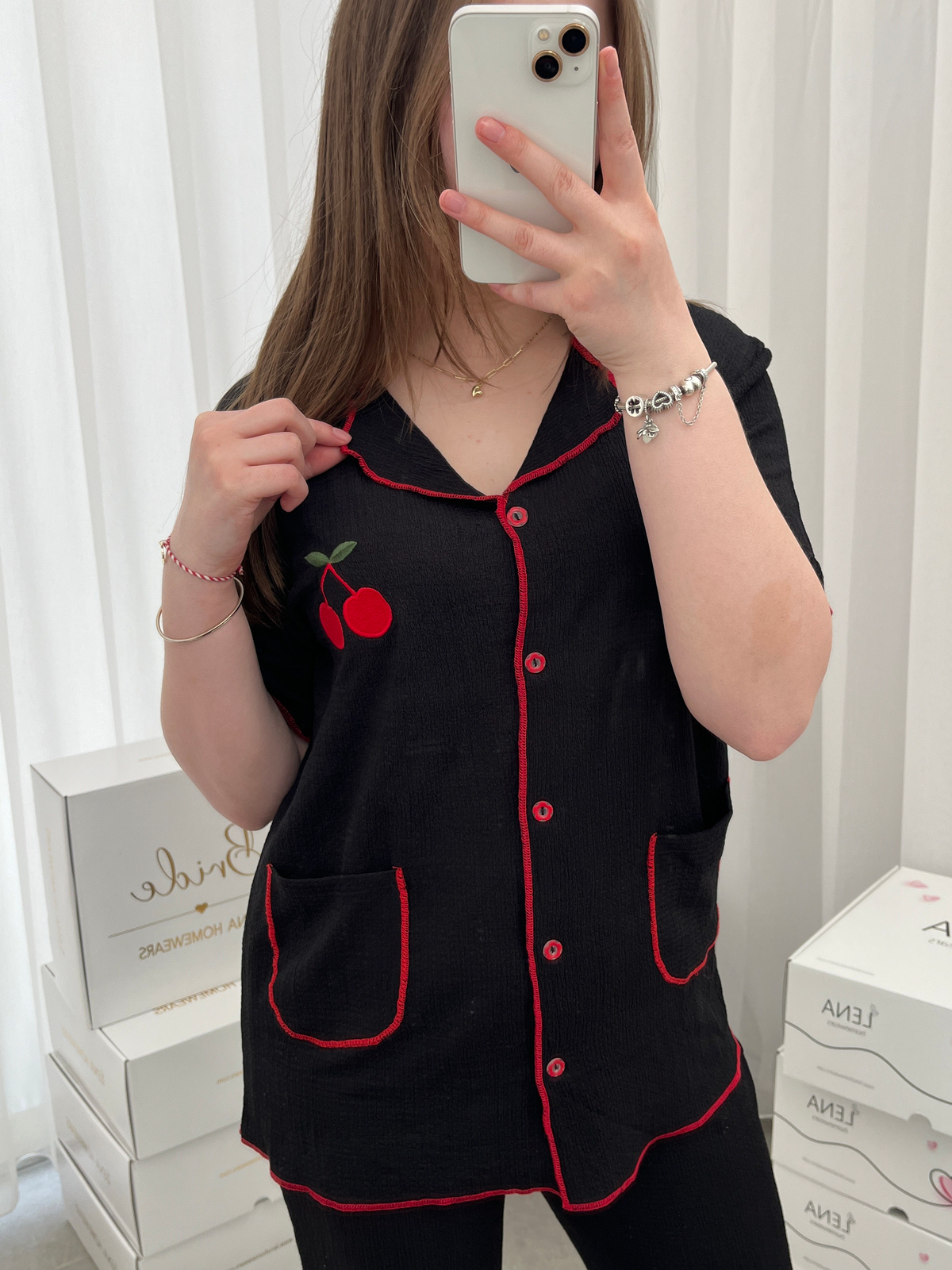 Siyah Kiraz İşlemeli Bürümcük Pijama Takımı