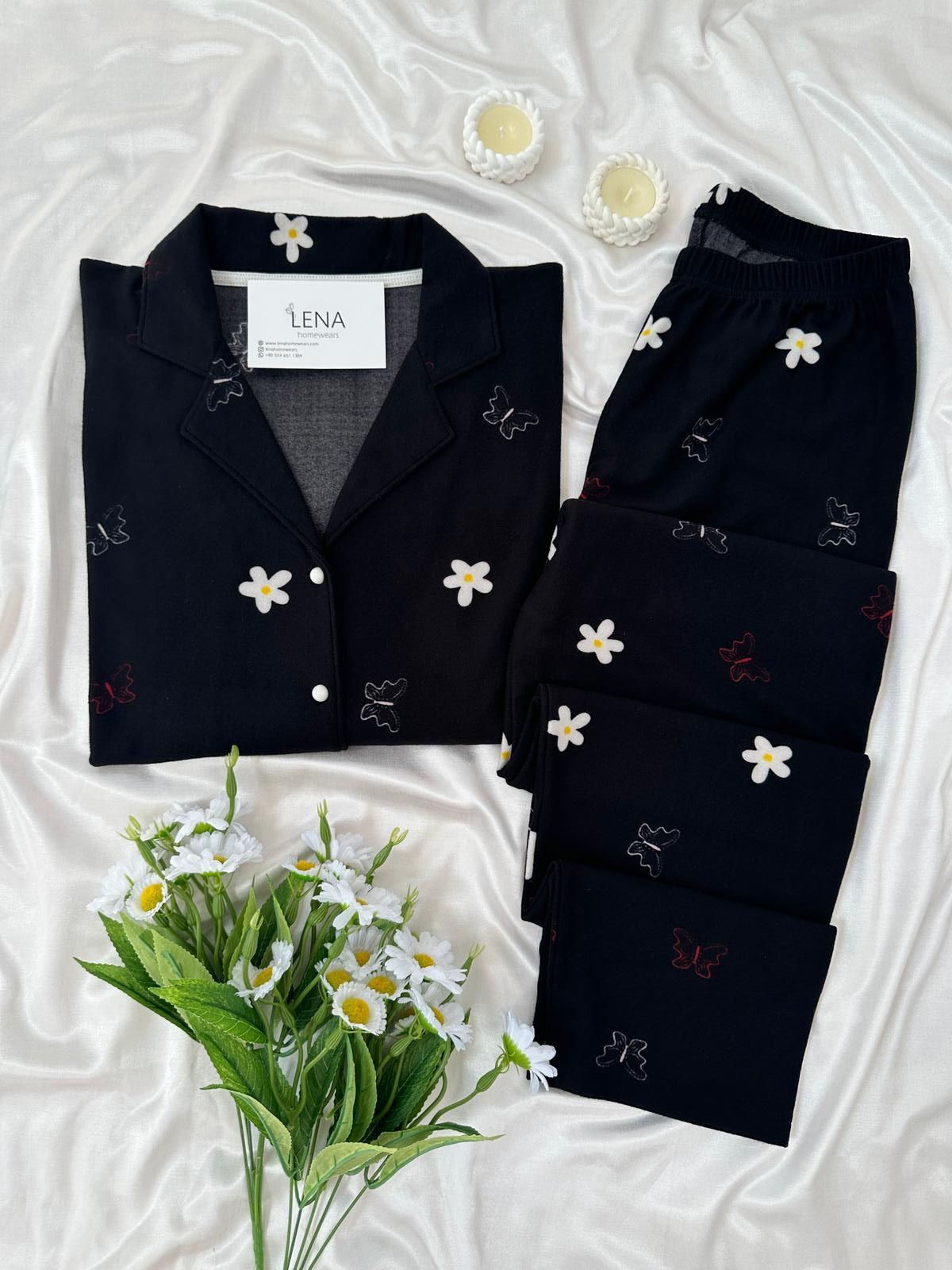 Siyah Papatya Desenli Düğmeli Termosoft Pijama Takımı