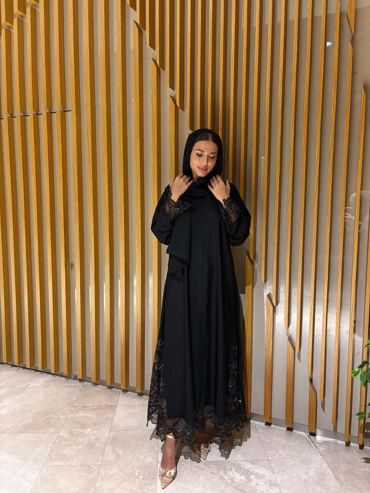 Güpürlü şalıyla takım abaya 36-48 arası uyumlu