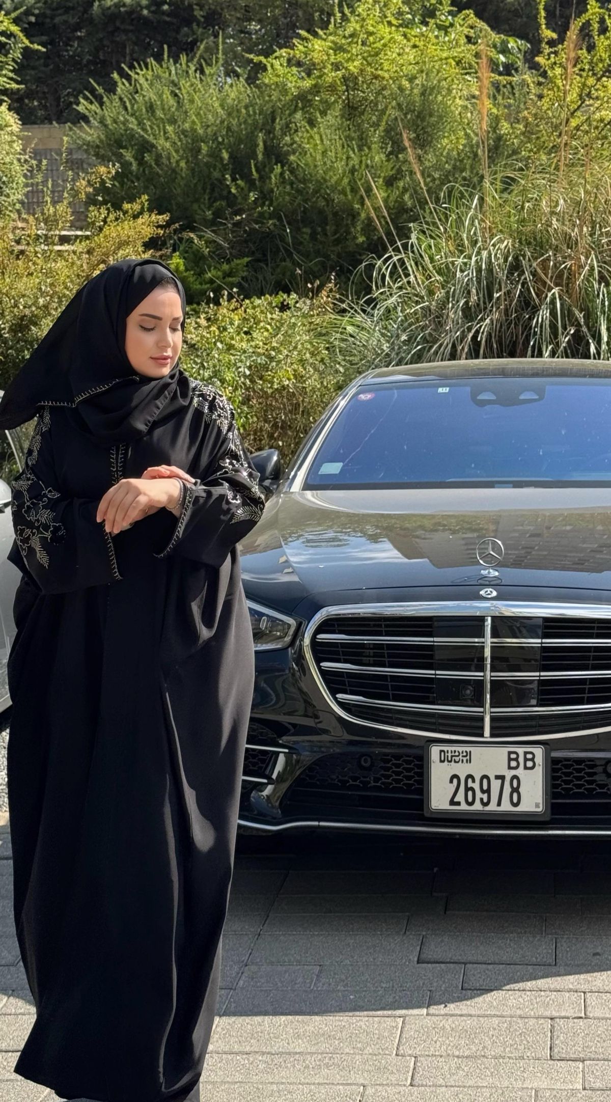 Her bedene uyumlu yarasa model şalıyla takım abayamız