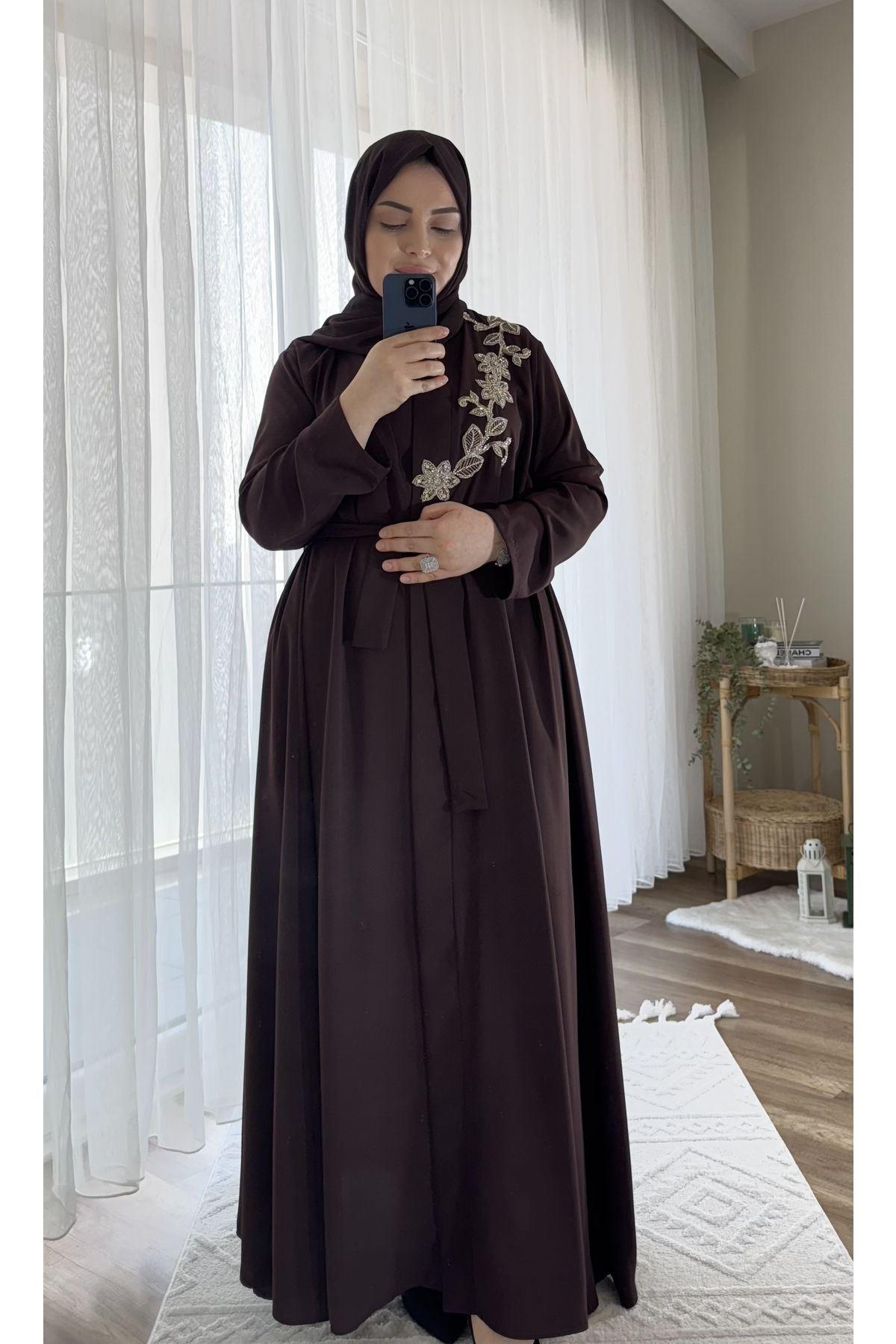 Ön Kısmı İşlemeli Kloş Model