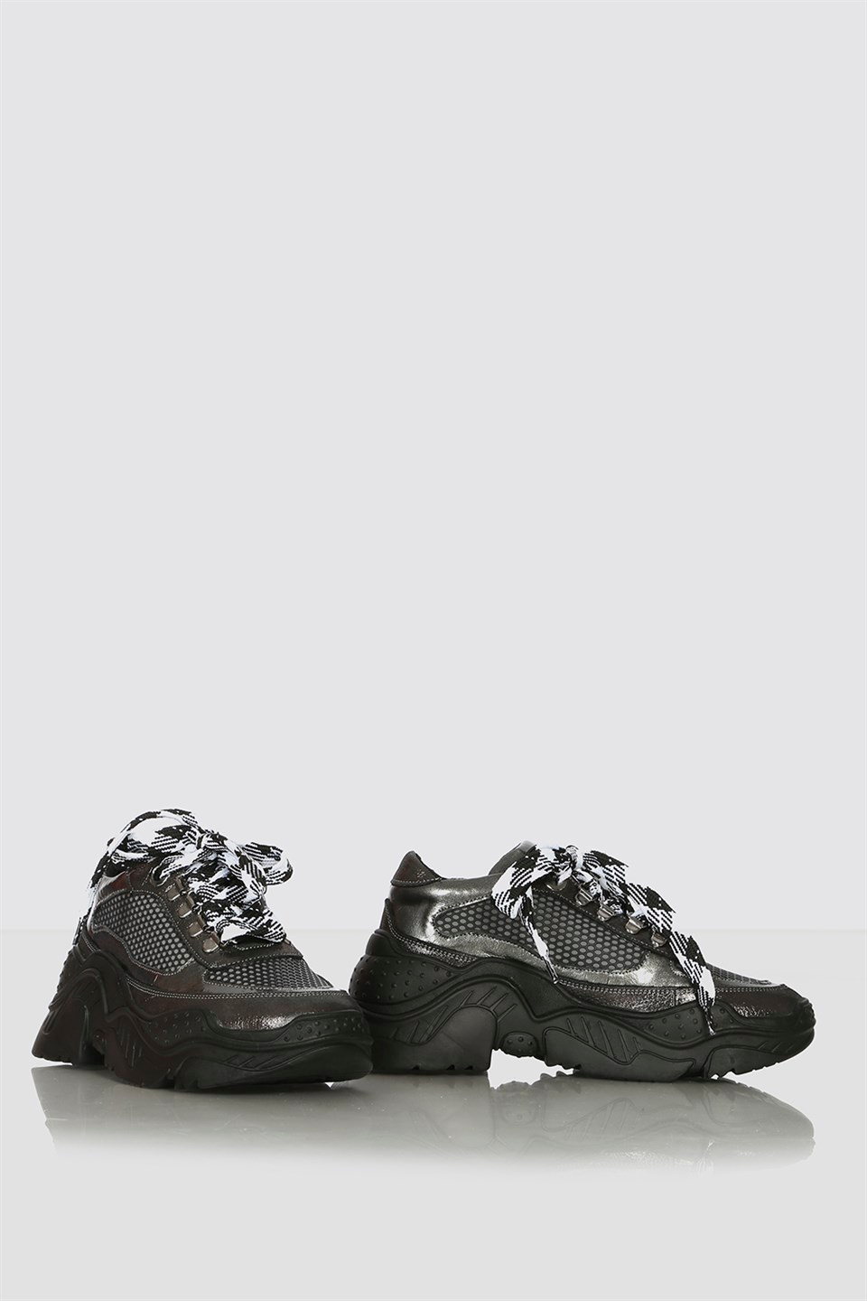 Ego Women's Sneaker Platinum