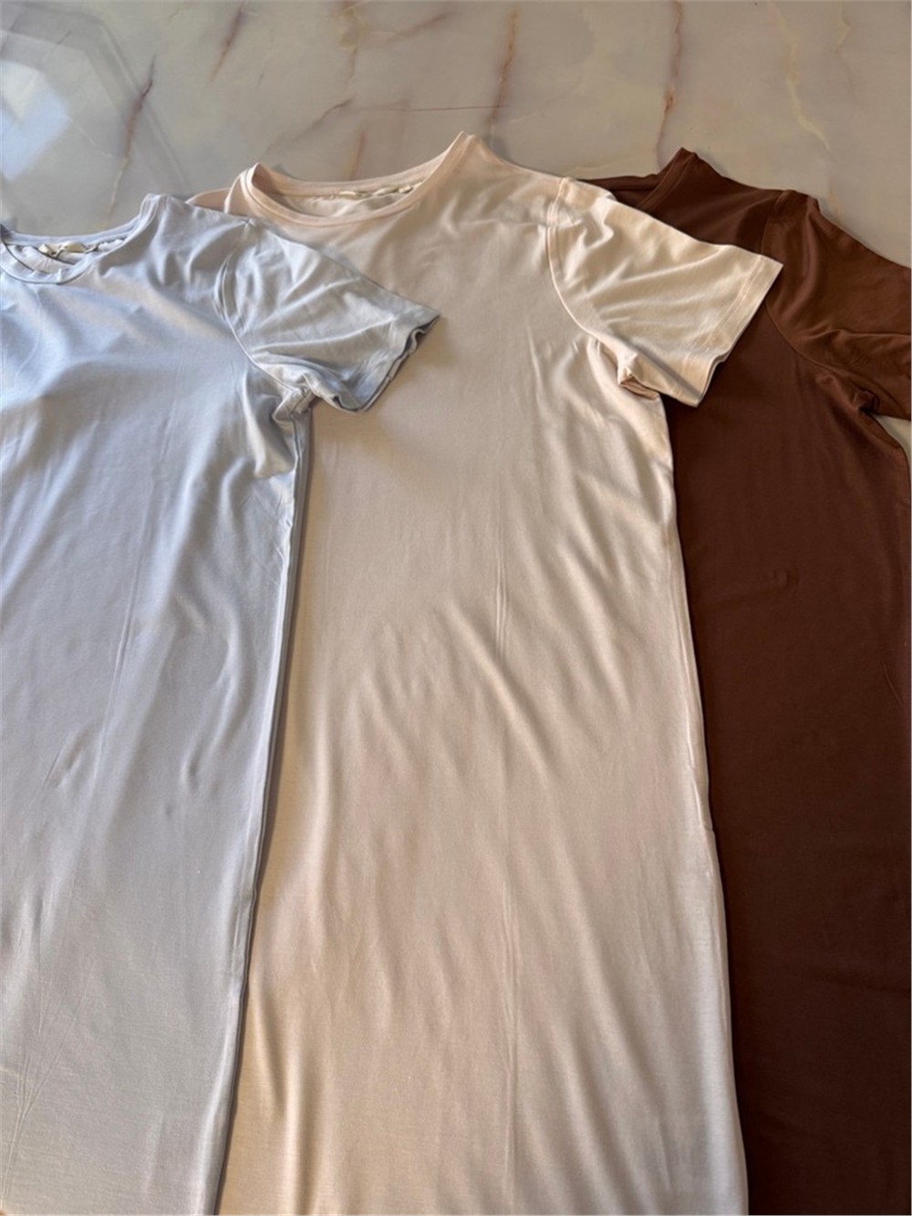 Basic Apparel Elbise