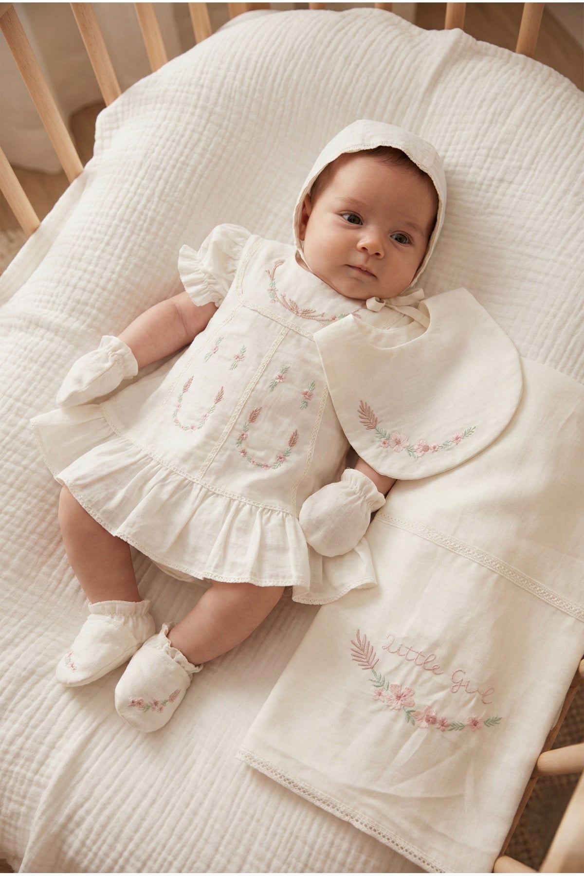 KIZ BEBEK %100 PAMUK BATTANİYELİ LİTTLE GİRL 6'LI YENİDOĞAN HASTANE ÇIKIŞI ZIBIN SETİ