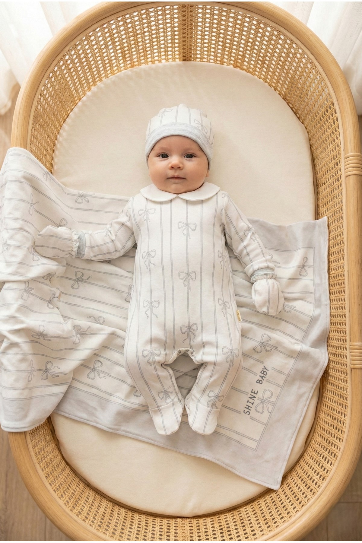 KIZ BEBEK %100 PAMUK FİYONKLU ÇİZGİLİ 8'Lİ YENİDOĞAN HASTANE ÇIKIŞI ZIBIN SETİ