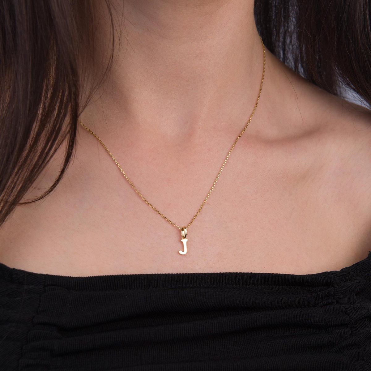 14 Ayar Altın J Harfi Kolye