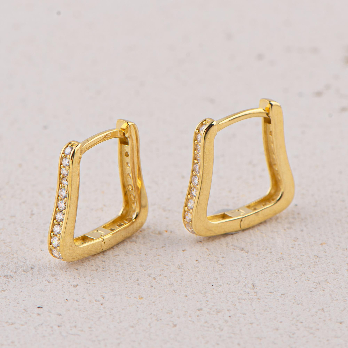 14 Ayar Halka Altın Küpe