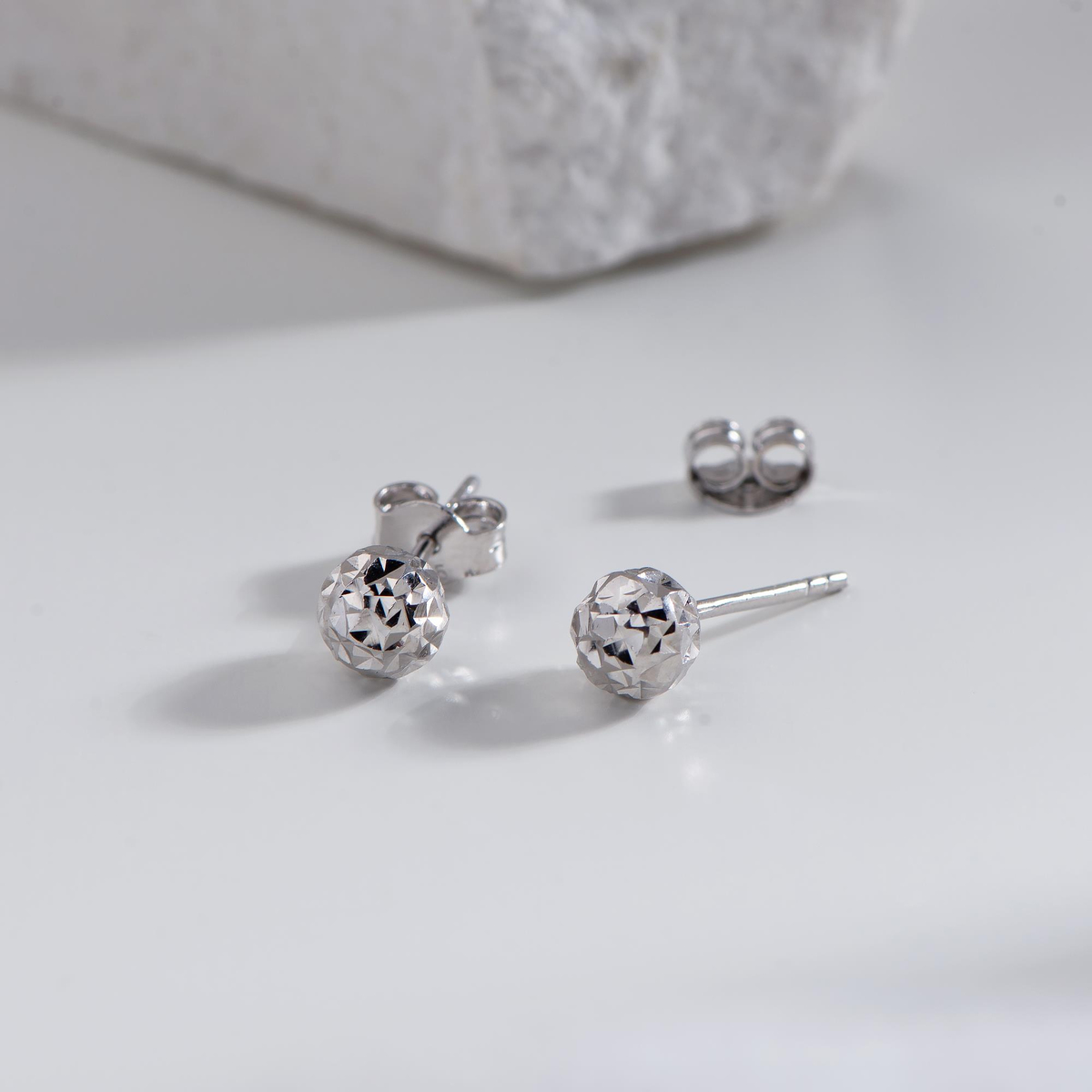 14 Ayar 6 mm Altın Top Küpe