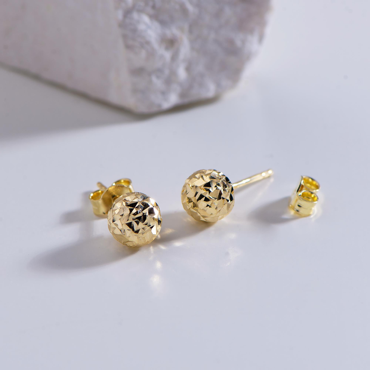 14 Ayar 7 mm Altın Top Küpe