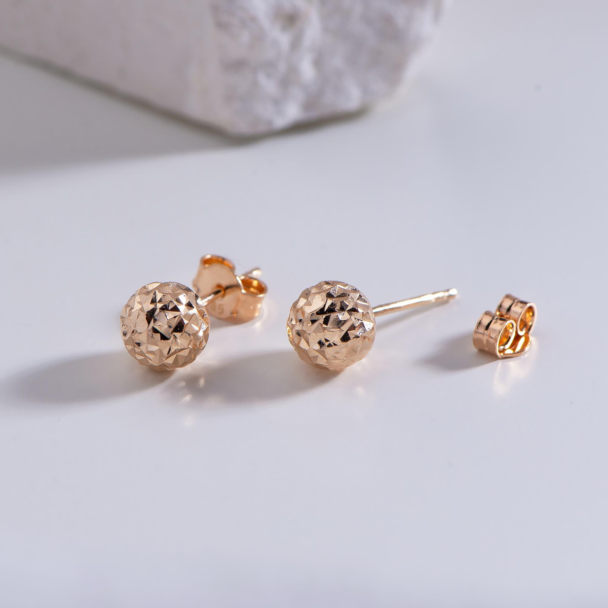 14 Ayar 7 mm Altın Top Küpe