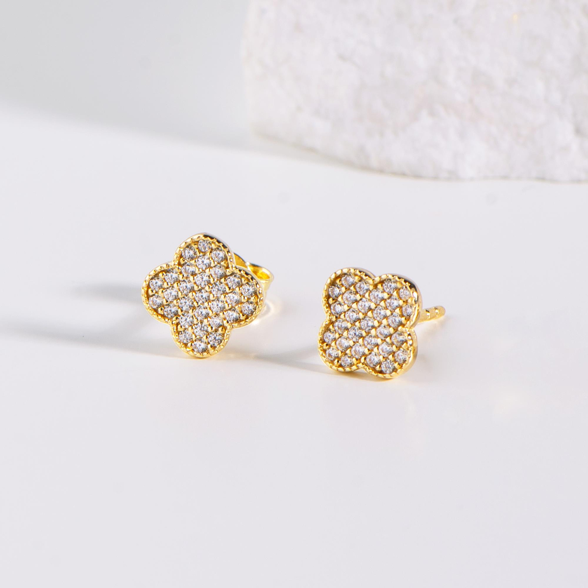 14 Ayar Altın Taşlı Küpe