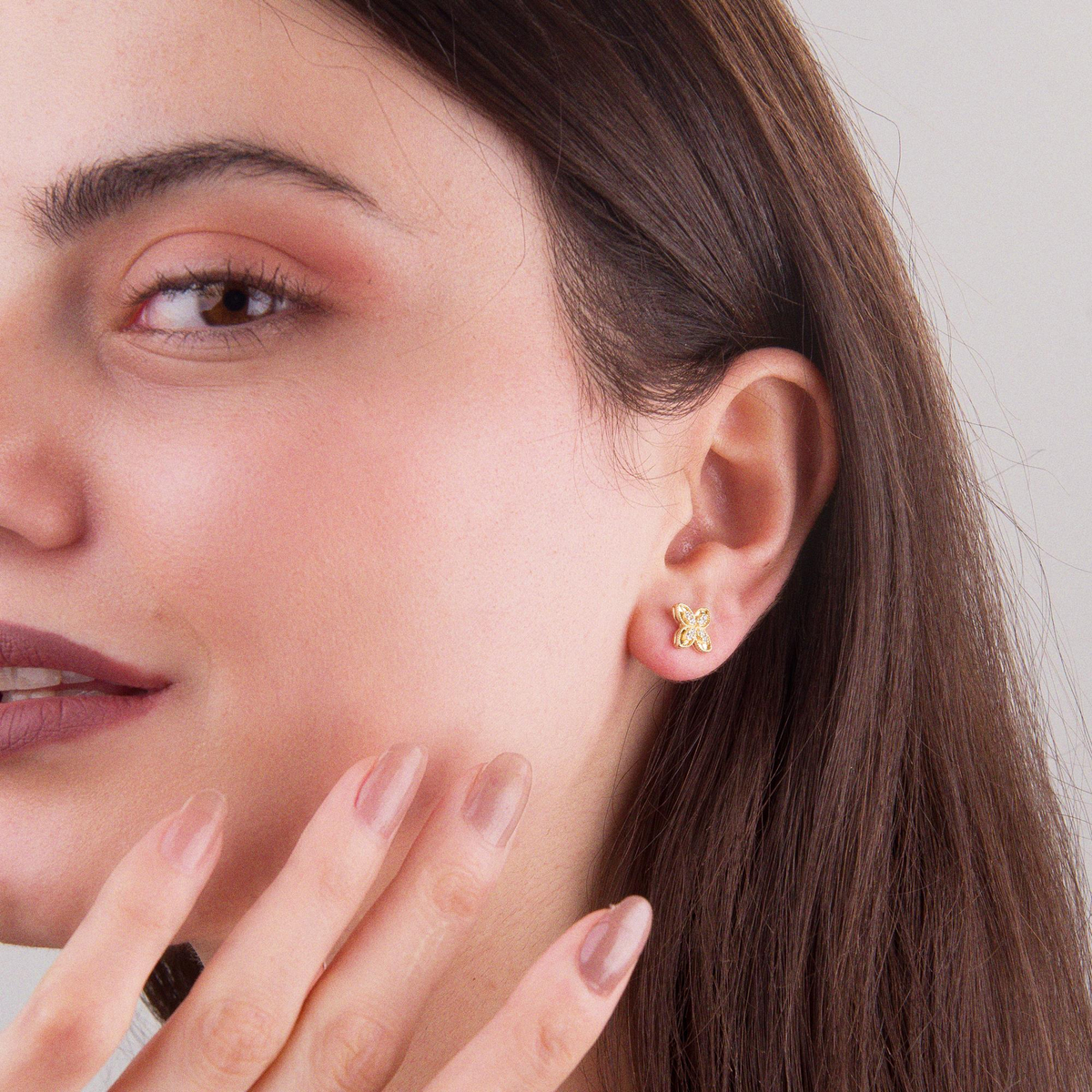 14 Ayar Altın Taşlı Küpe