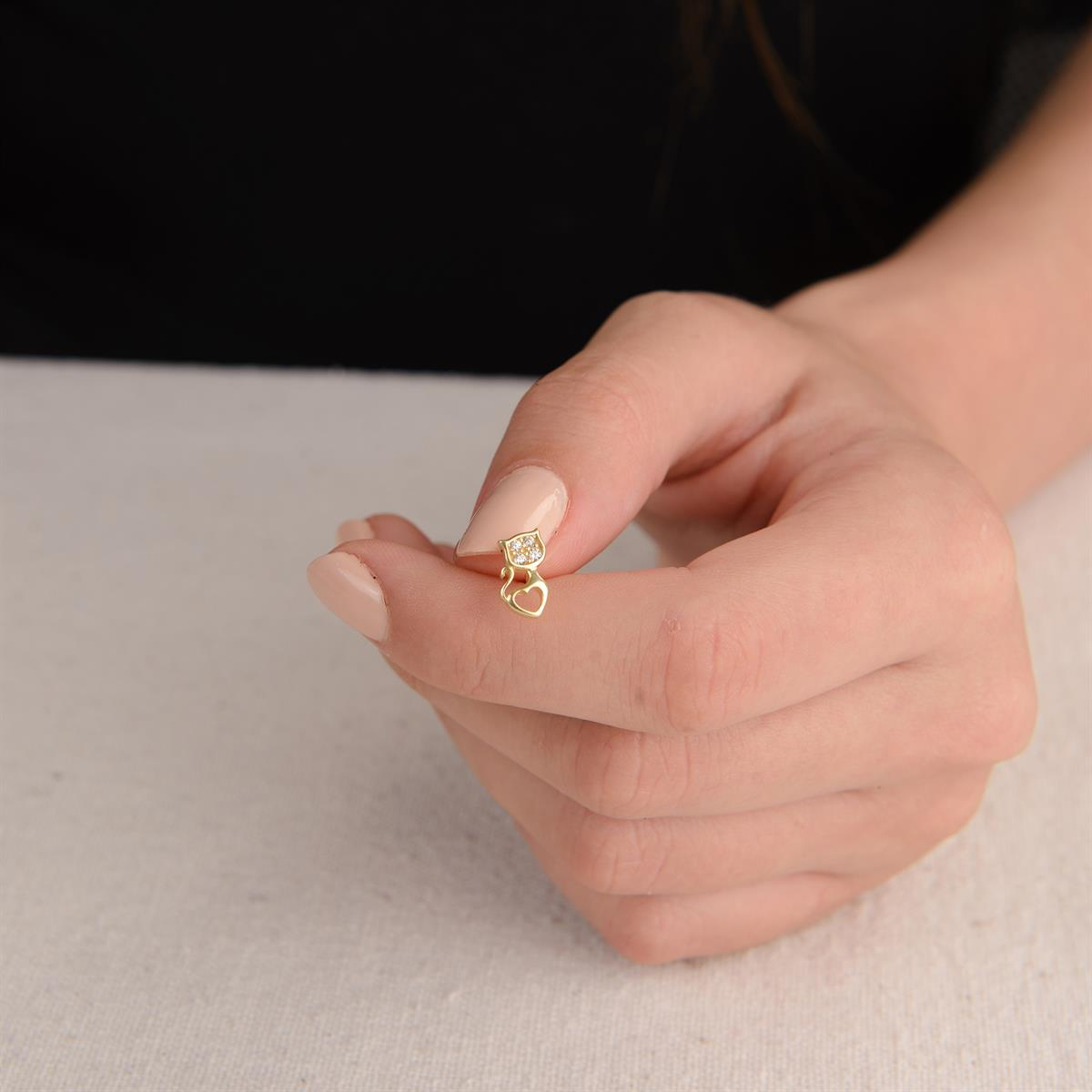 14k Altın Taşlı Kedi Kalp Küpe