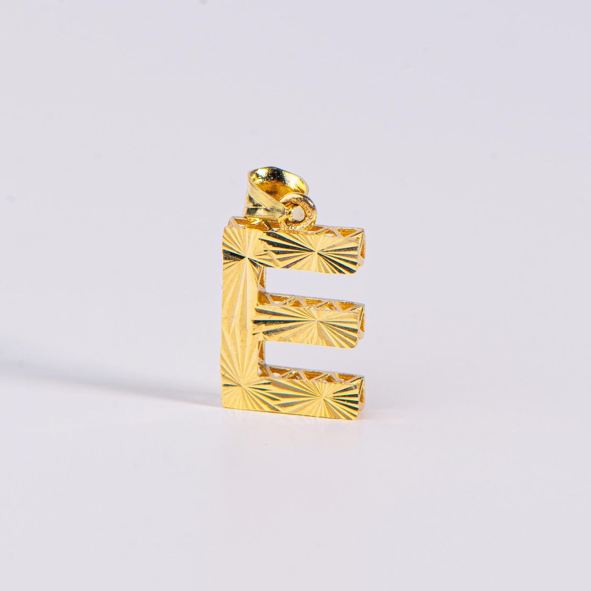 14 Ayar Altın E Harfi Kolye Ucu