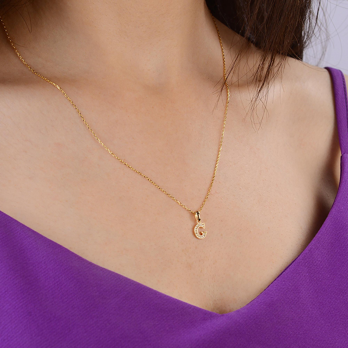 14 Ayar Altın G Harfi Taşlı Kolye Ucu