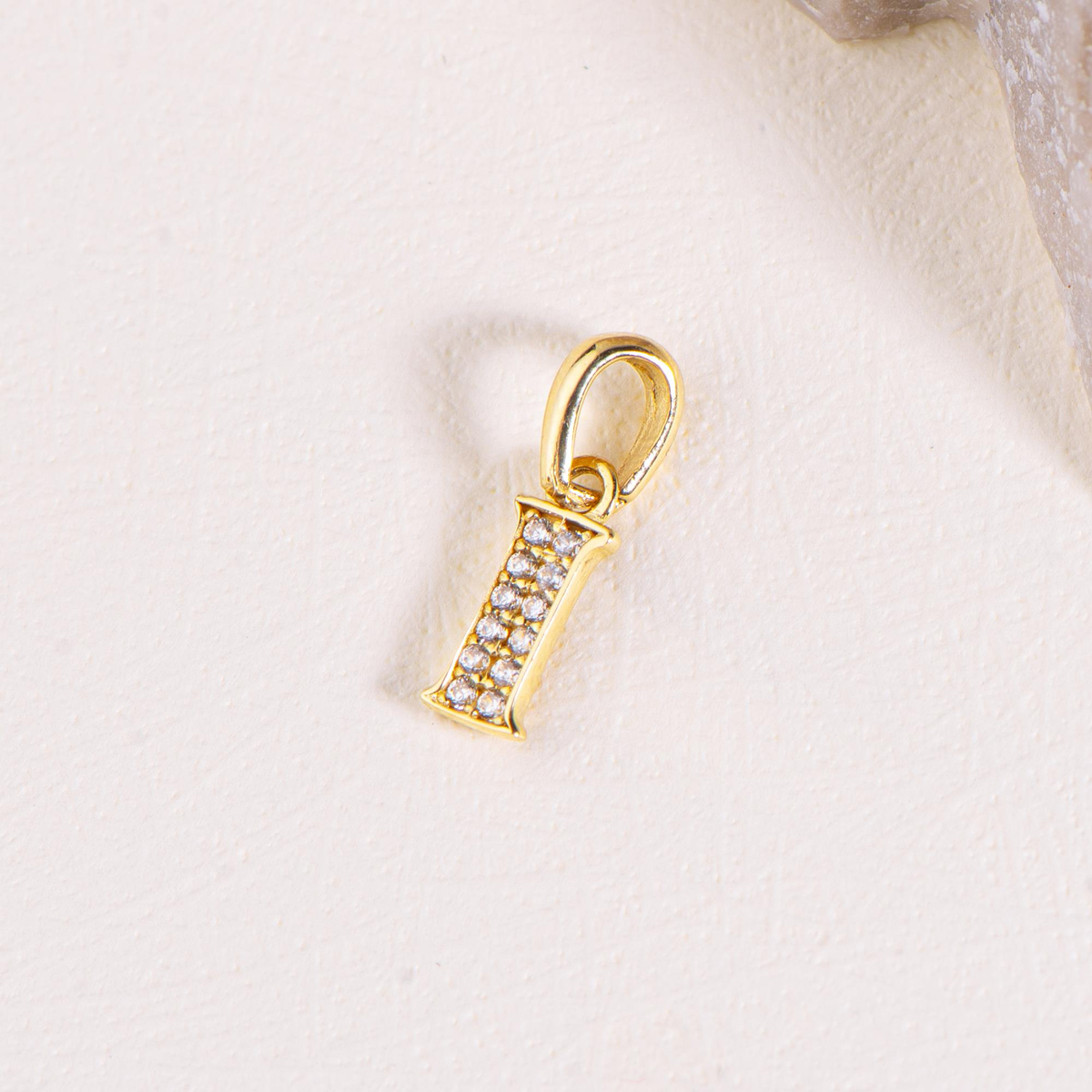 14 Ayar Altın I Harfi Taşlı Kolye Ucu