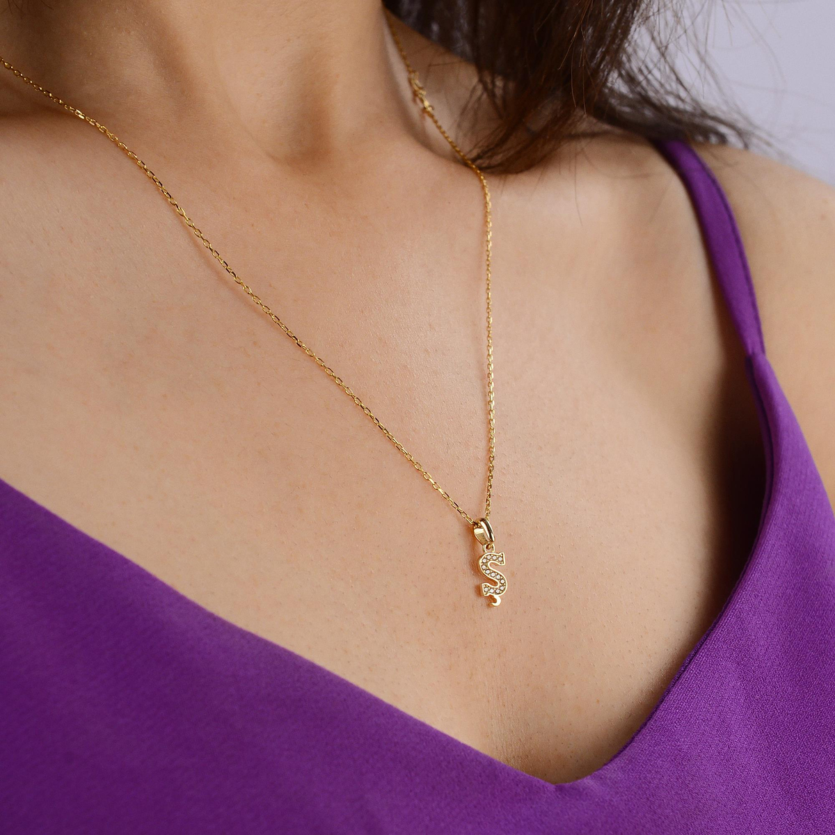 14 Ayar Altın Ş Harfi Taşlı Kolye Ucu