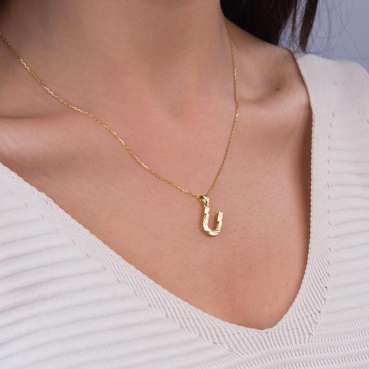 14 Ayar Altın U Harfi Kolye Ucu