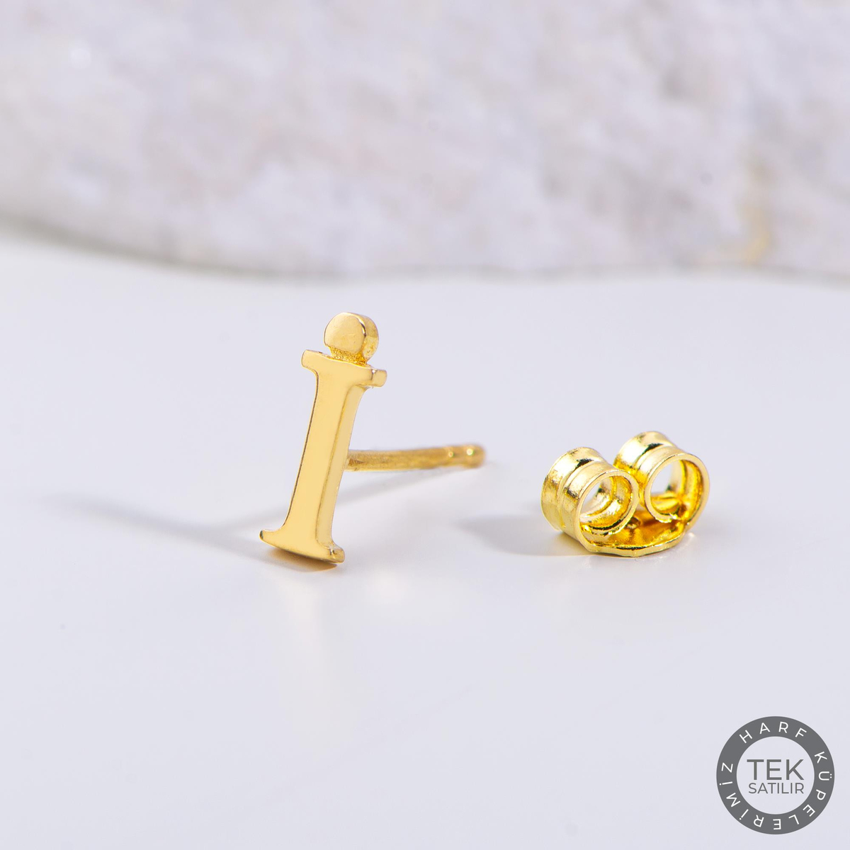 14 Ayar Altın İ Harf Küpe