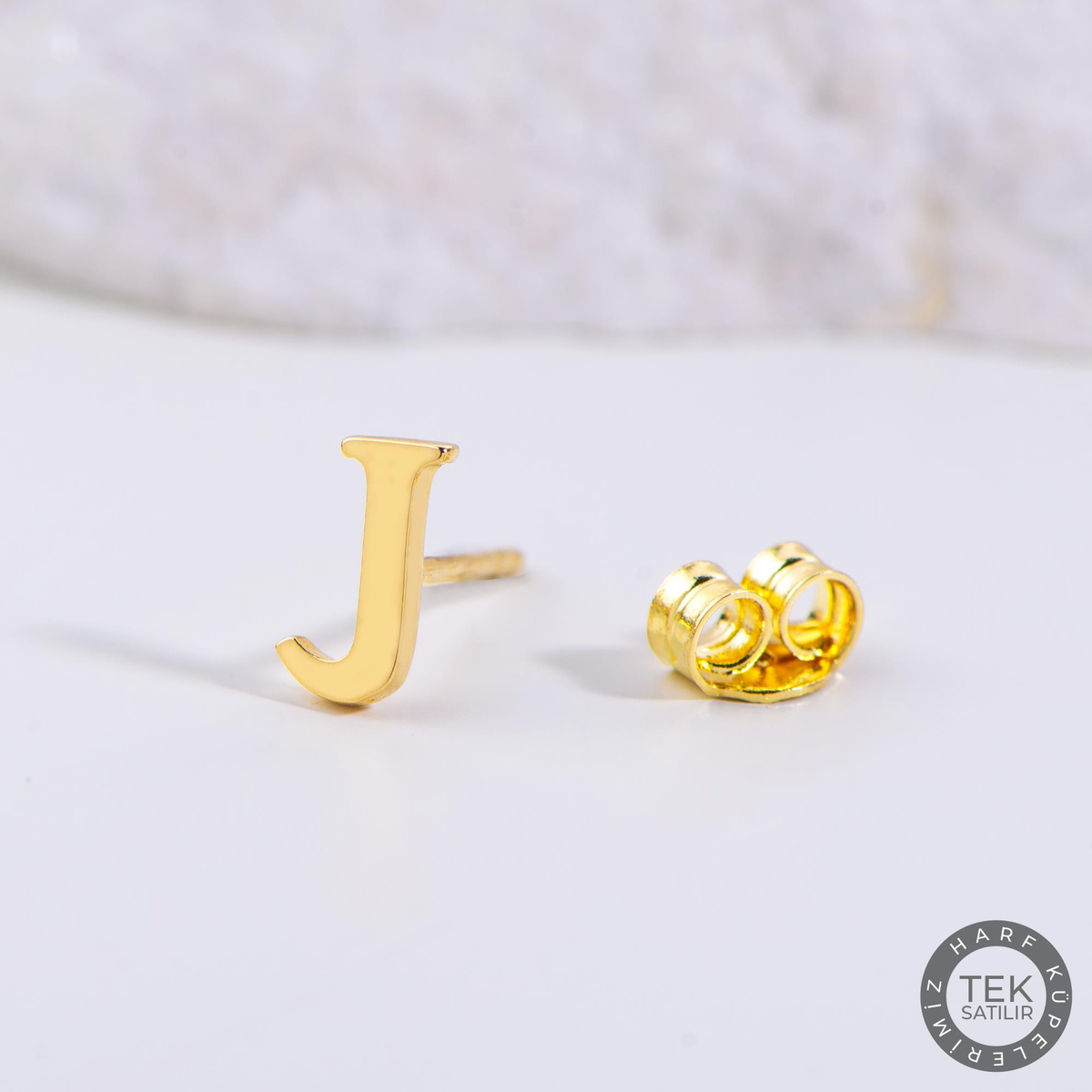 14 Ayar Altın J Harf Küpe