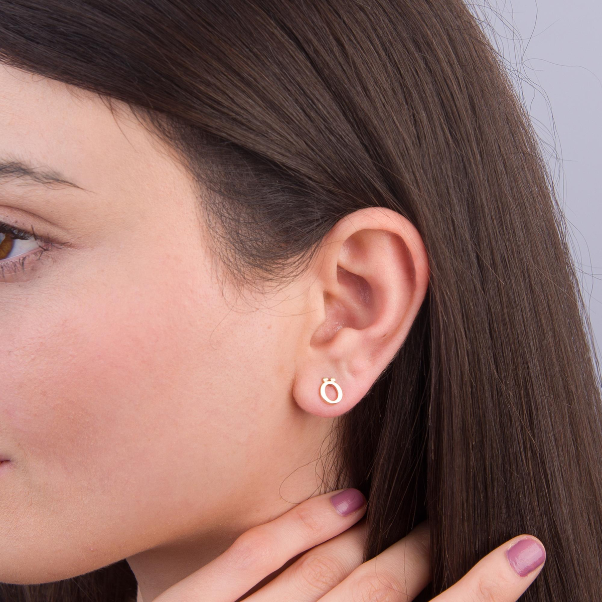 14 Ayar Altın Ö Harf Küpe