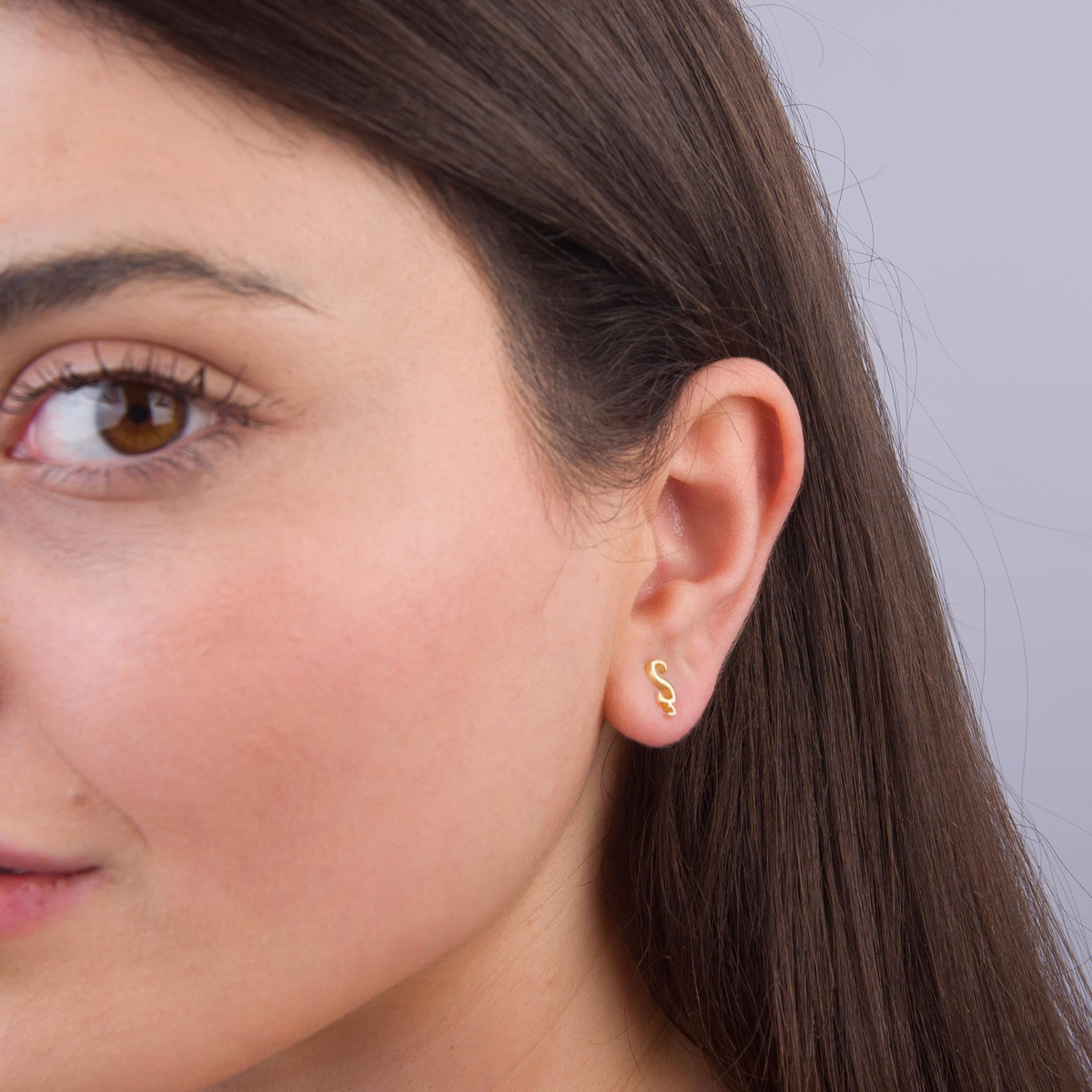 14 Ayar Altın Ş Harf Küpe