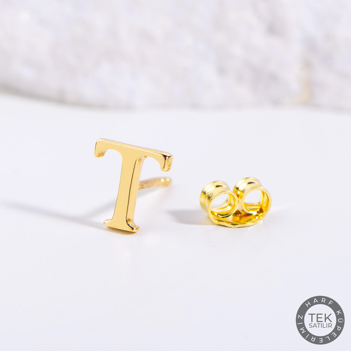 14 Ayar Altın T Harf Küpe