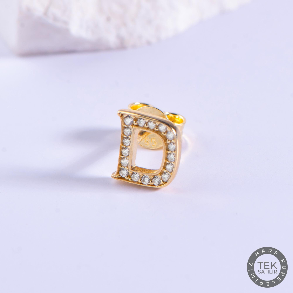 14 Ayar Altın Taşlı D Harf Küpe