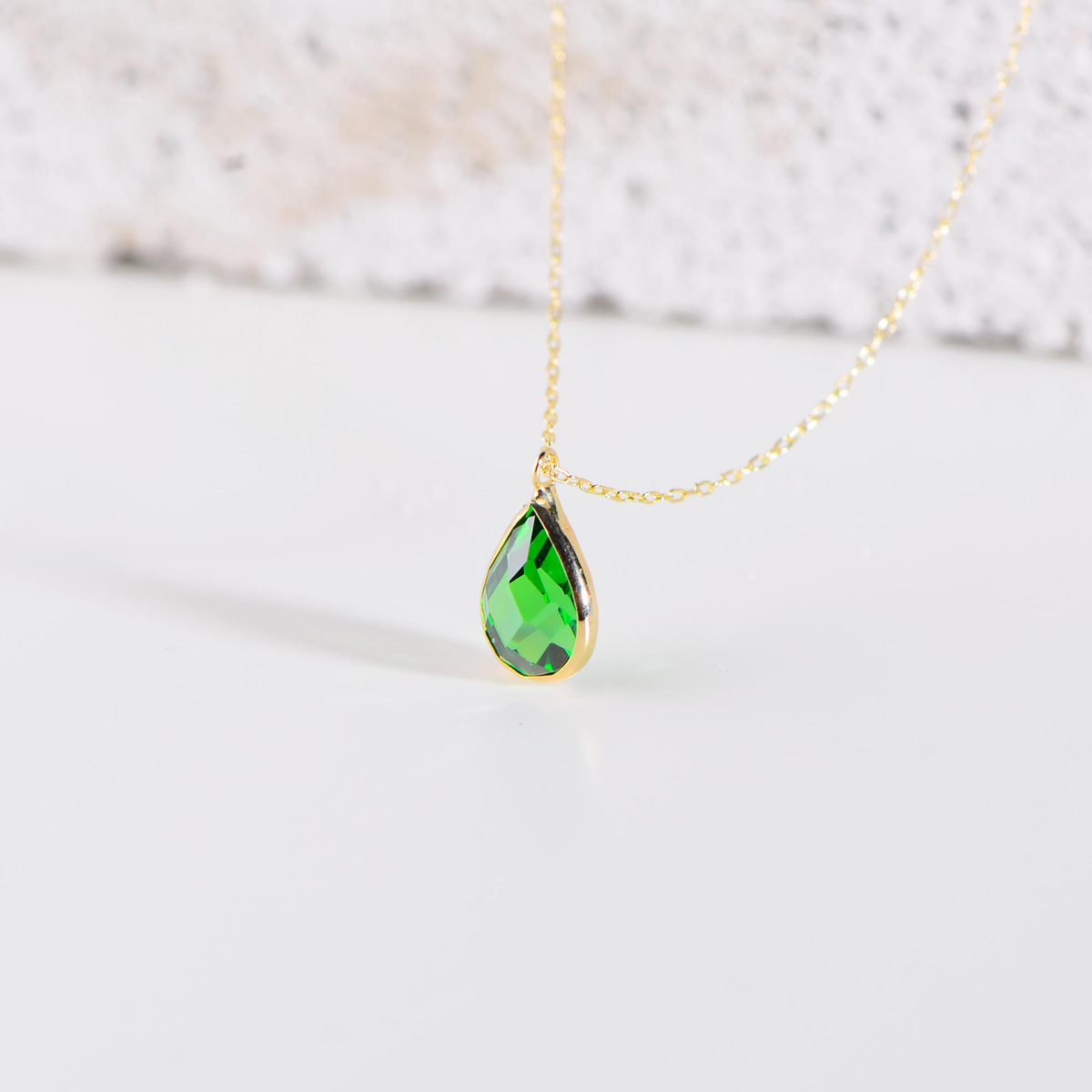 14 Ayar Altın Damla Taşlı Kolye