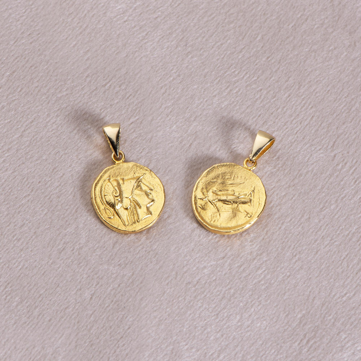 14 Ayar Altın Madalyon Kolye Ucu