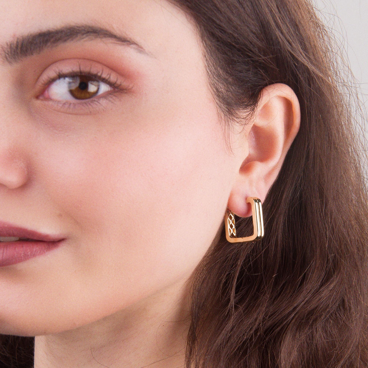 14 AYAR FİZYON ALTIN KÜPE