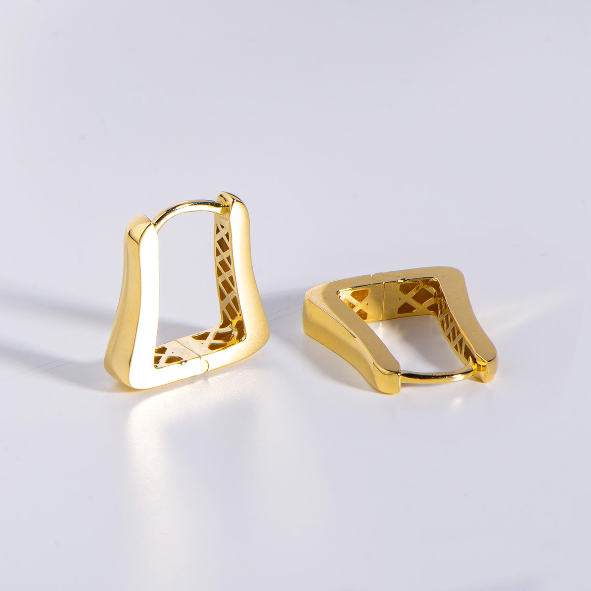 14 Ayar İtalyan Altın Küpe