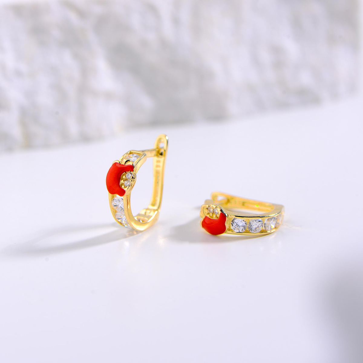 14 Ayar Altın Elma Halka Çocuk Küpe